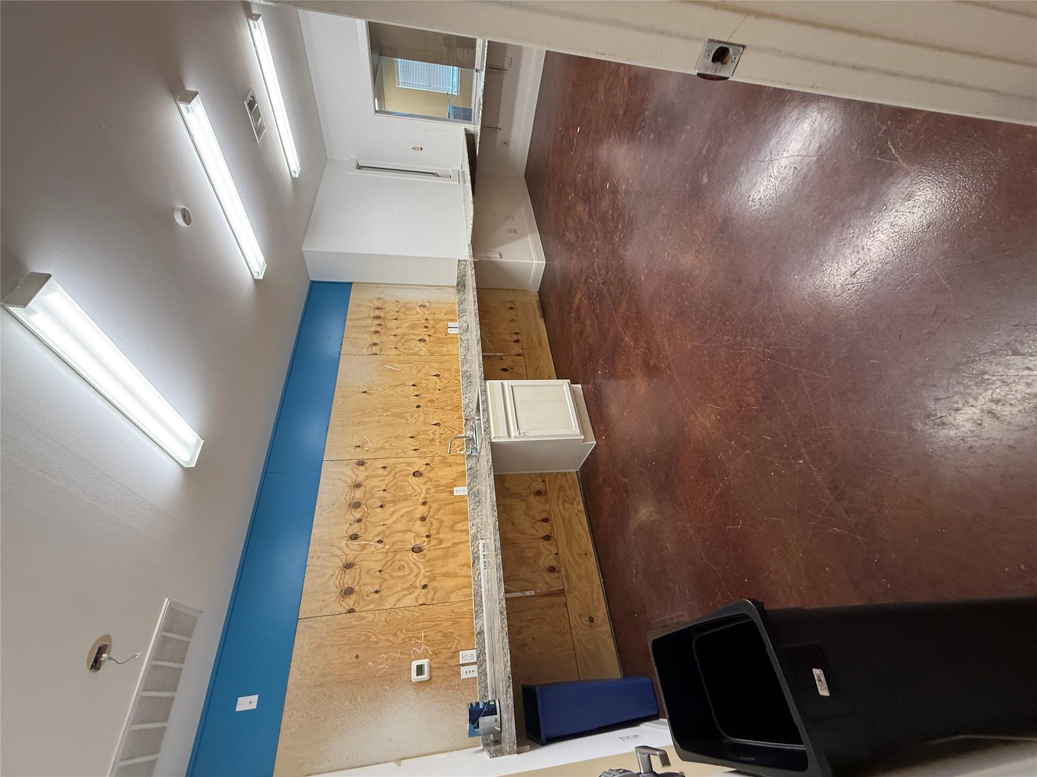 904 Crystal Falls Pkwy, Leander, TX 78641