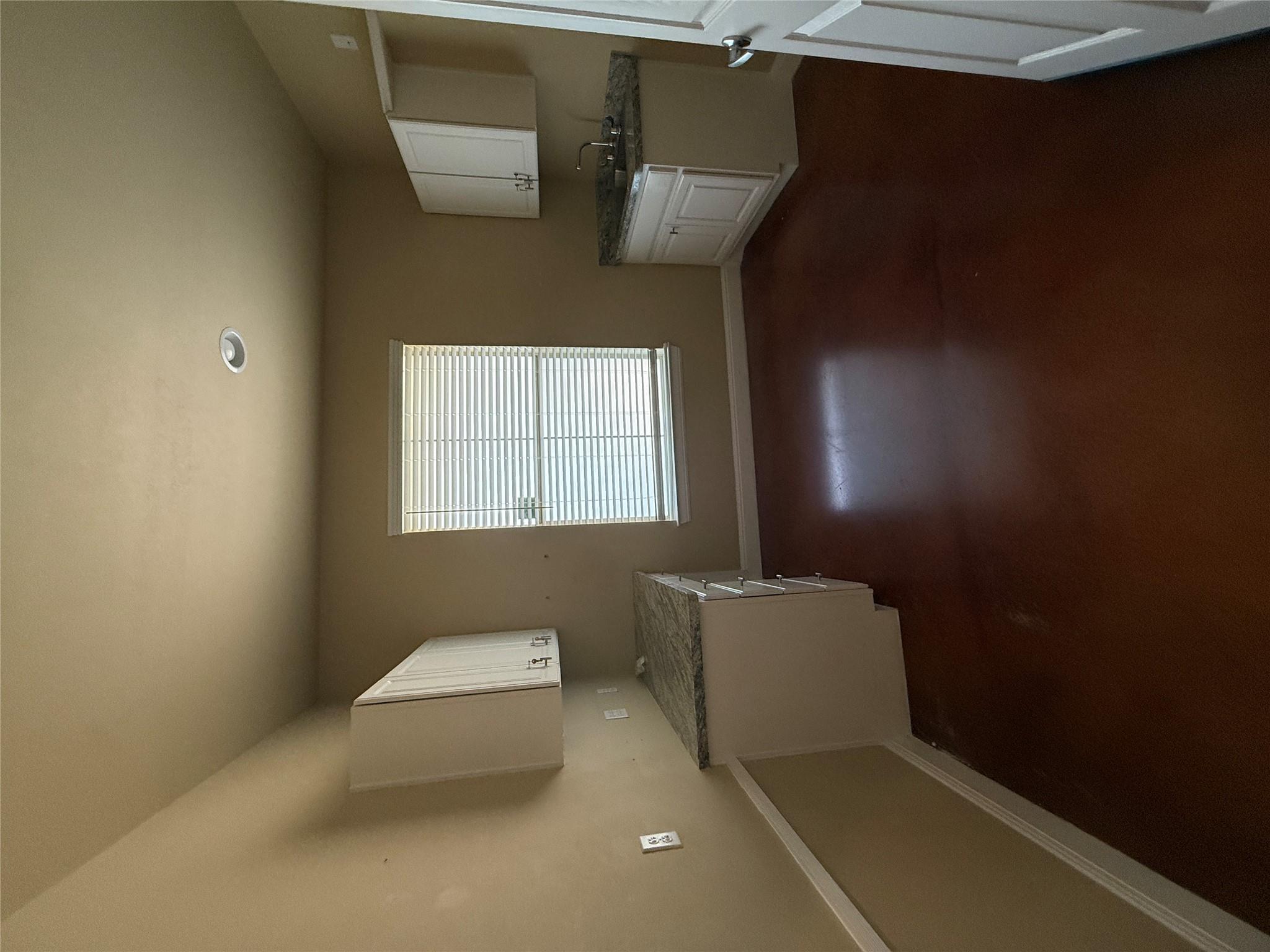 904 Crystal Falls Pkwy, Leander, TX 78641