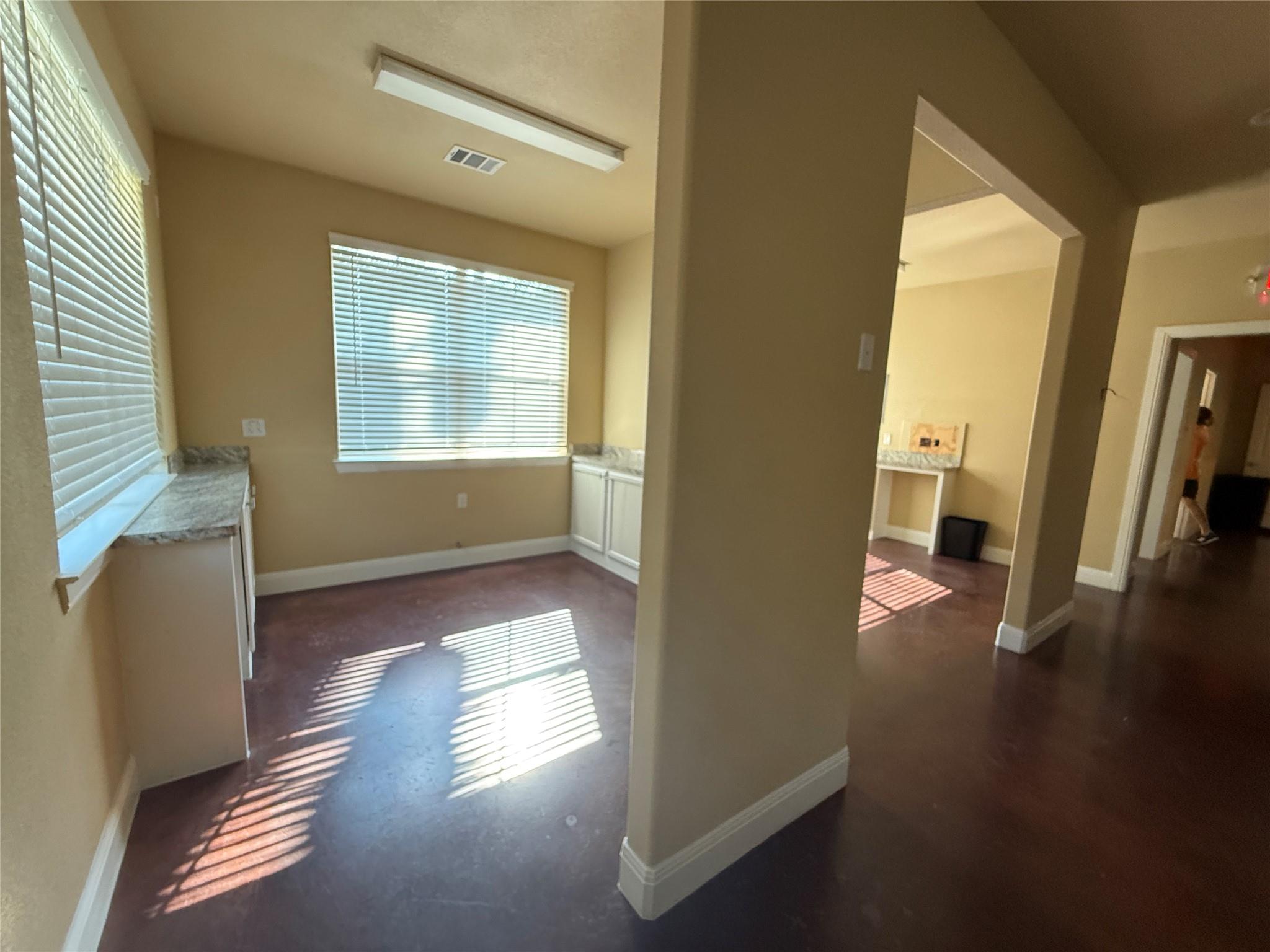 904 Crystal Falls Pkwy, Leander, TX 78641