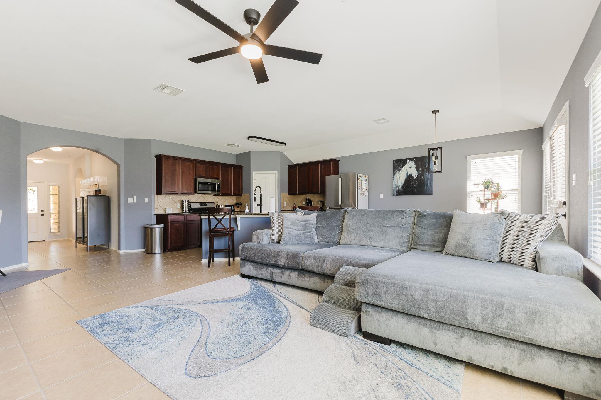 2292 Intrepid Dr, Buda, TX 78610