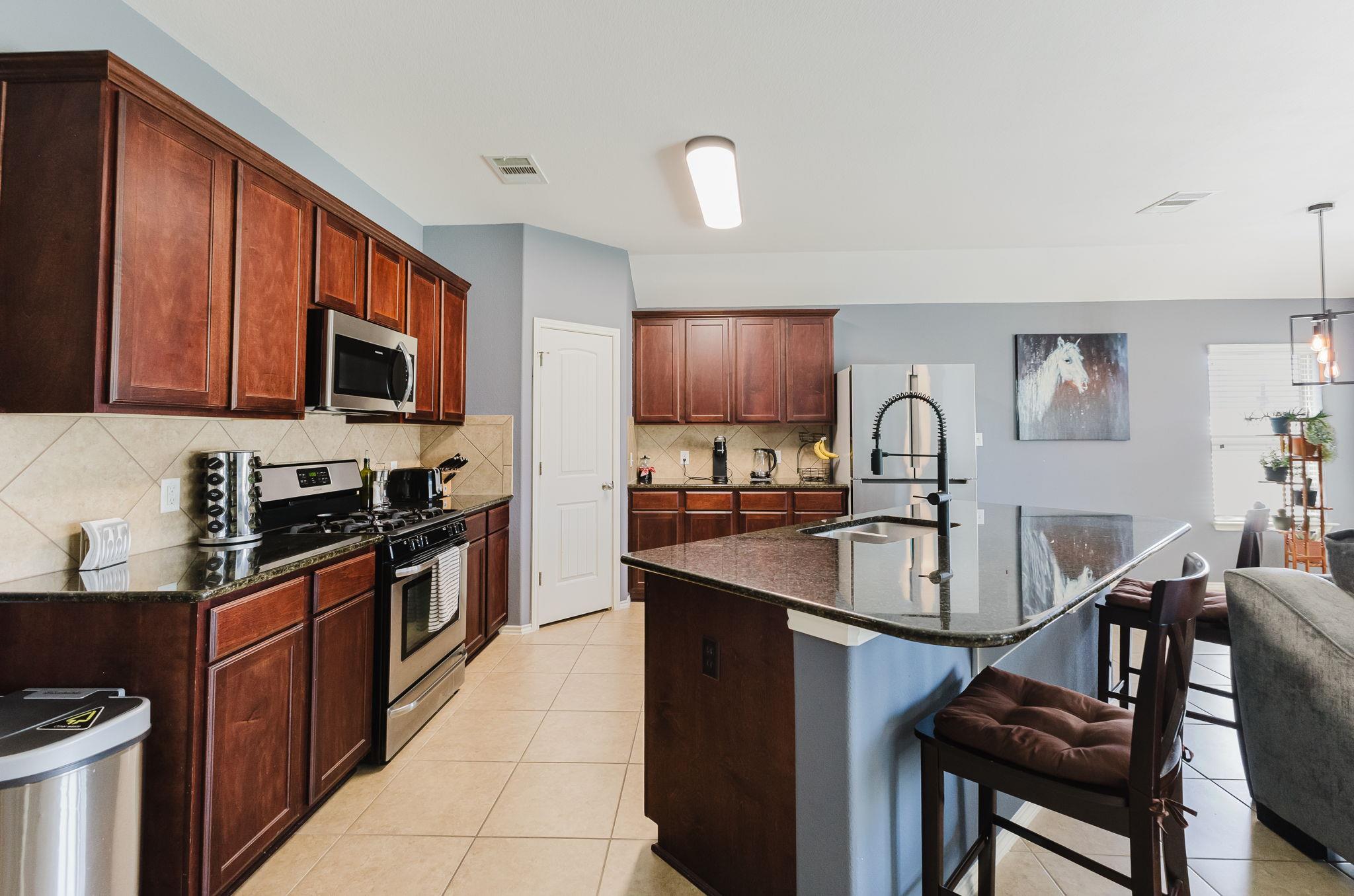 2292 Intrepid Dr, Buda, TX 78610