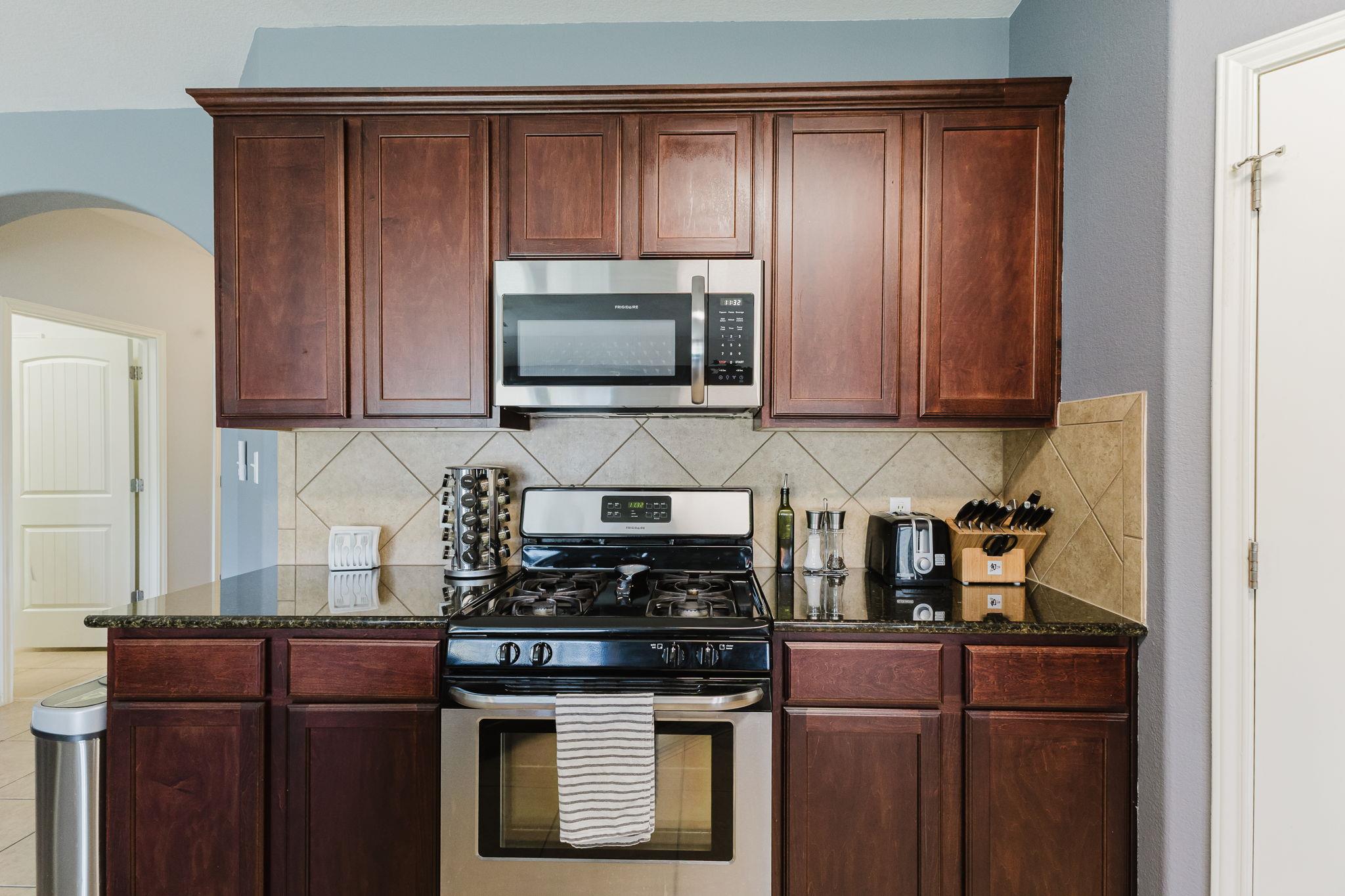 2292 Intrepid Dr, Buda, TX 78610