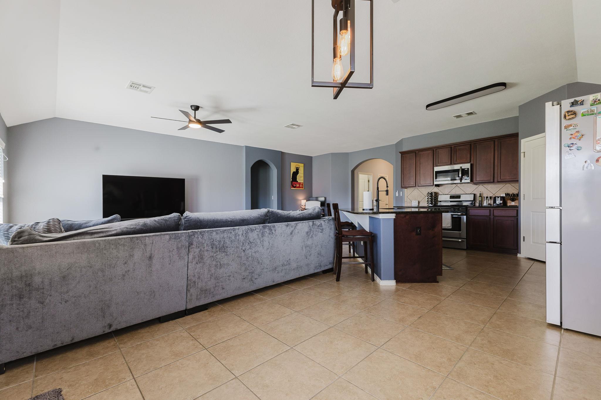 2292 Intrepid Dr, Buda, TX 78610