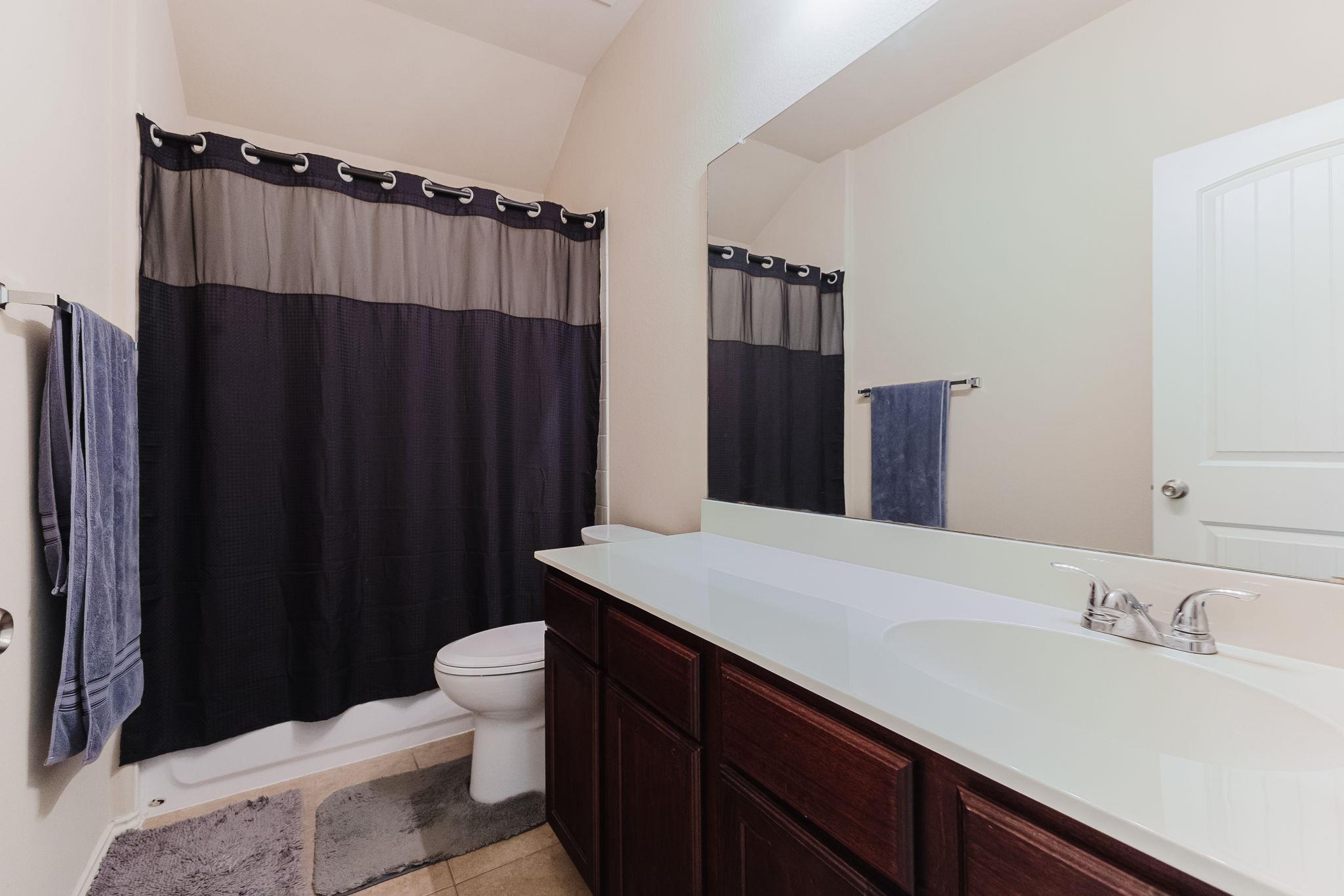 2292 Intrepid Dr, Buda, TX 78610