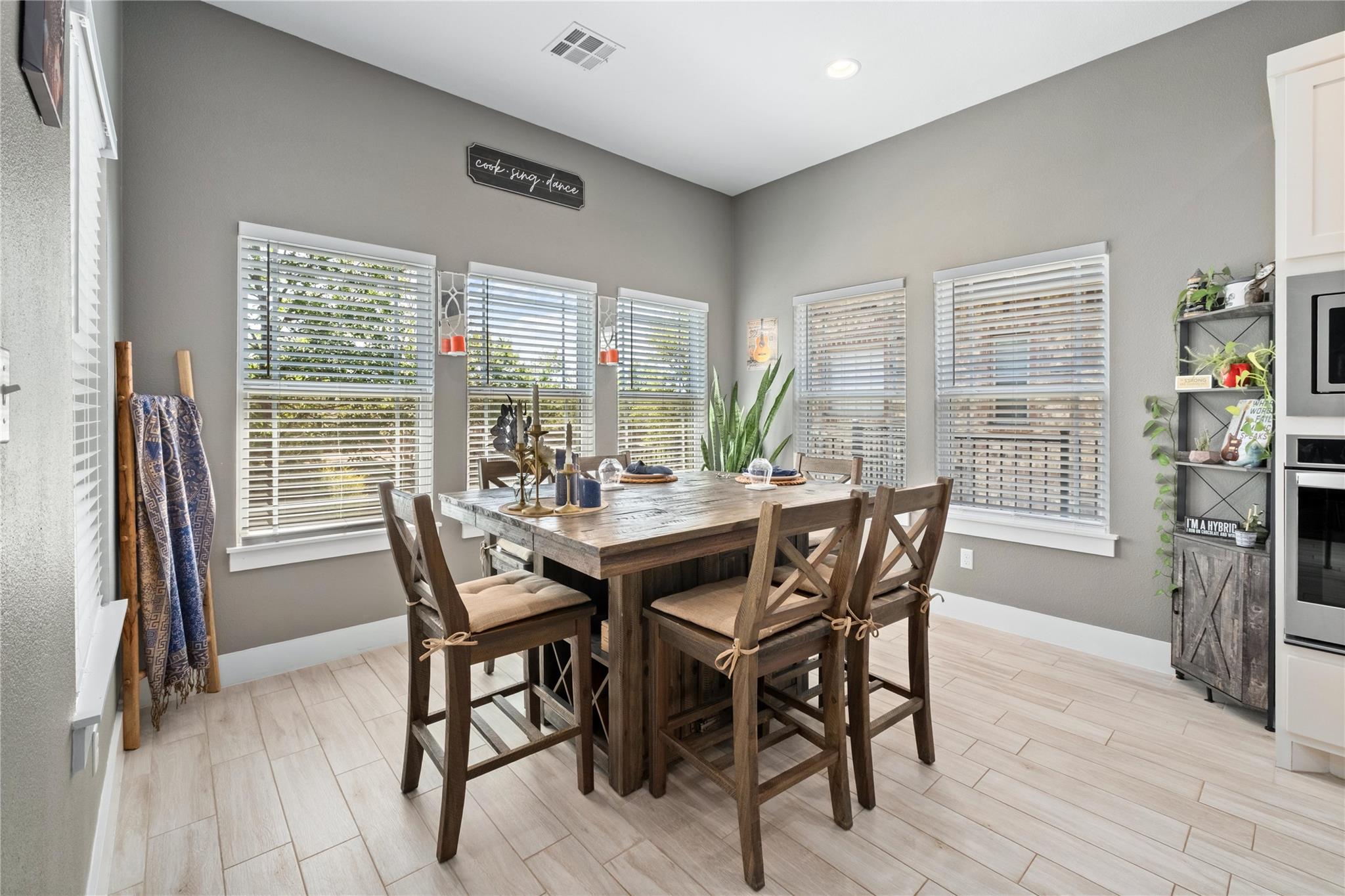 216 Ancient Oak Way, San Marcos, TX 78666