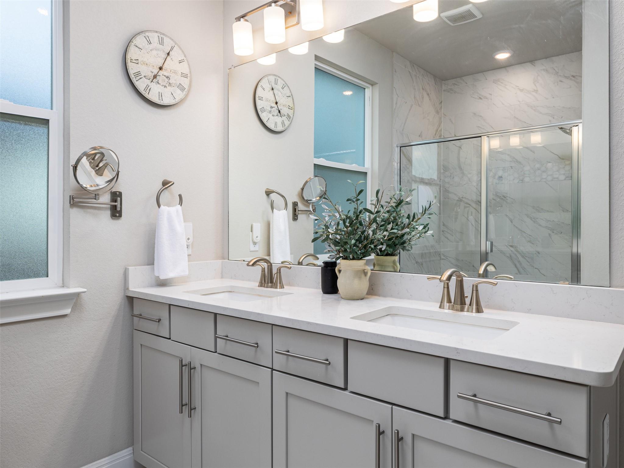 167 Victoria Peak Loop, Dripping Springs, TX 78620