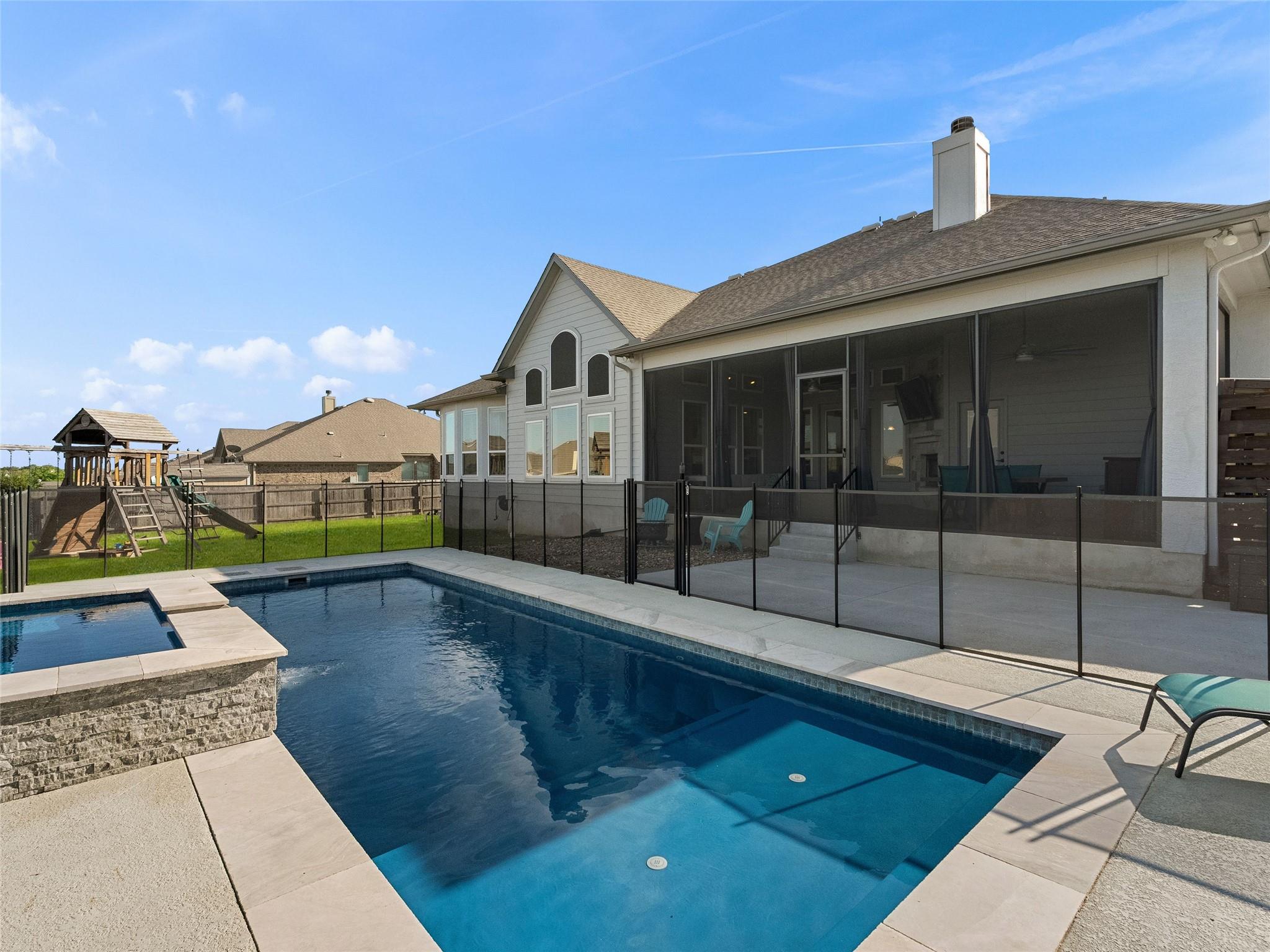 3235 Jasons Way, Marion, TX 78124