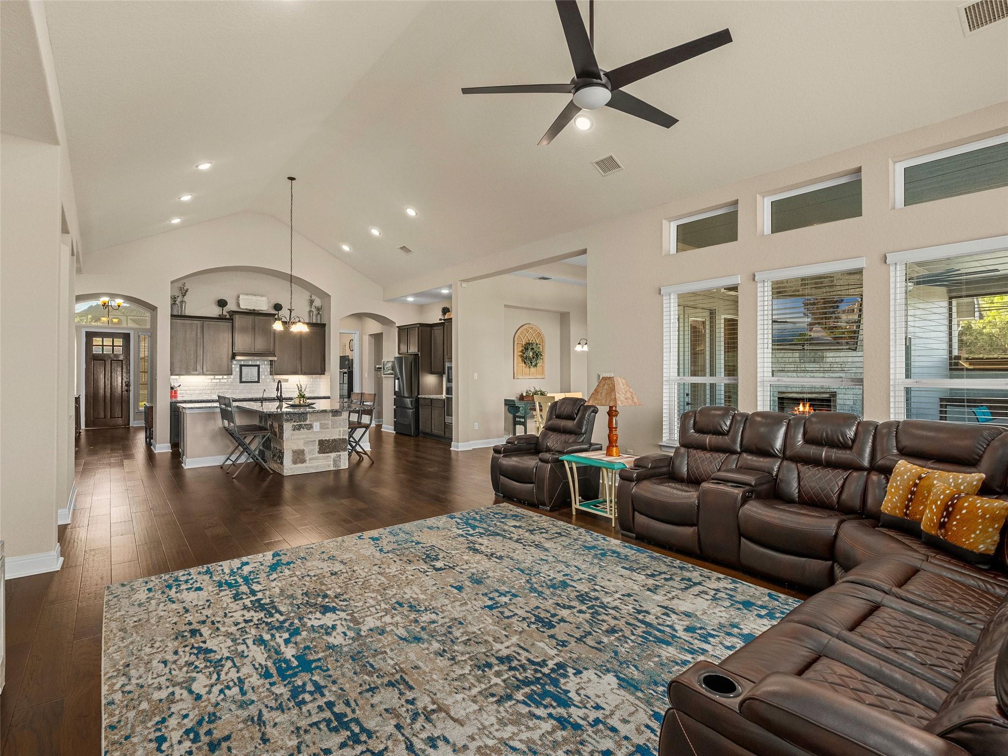 3235 Jasons Way, Marion, TX 78124