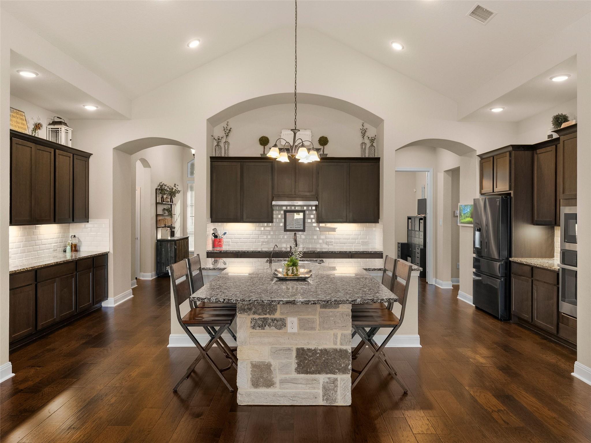 3235 Jasons Way, Marion, TX 78124