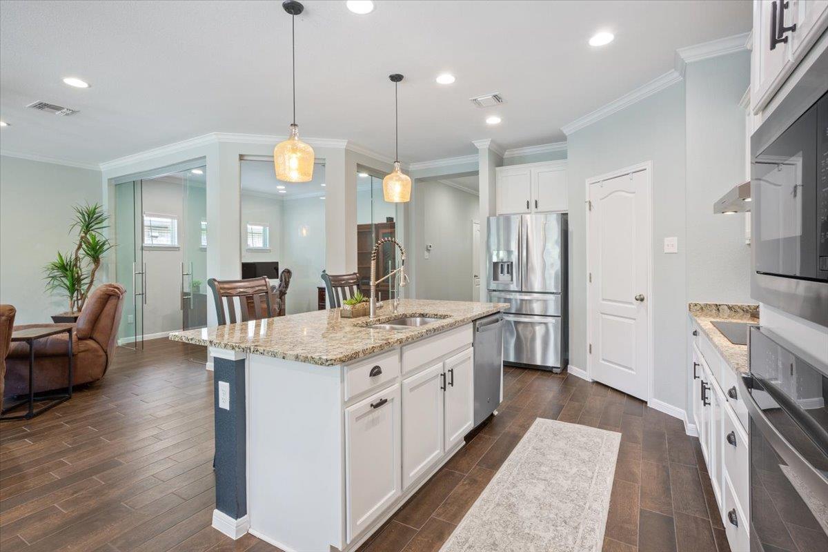 4021 Aransas Dr, Belton, TX 76513