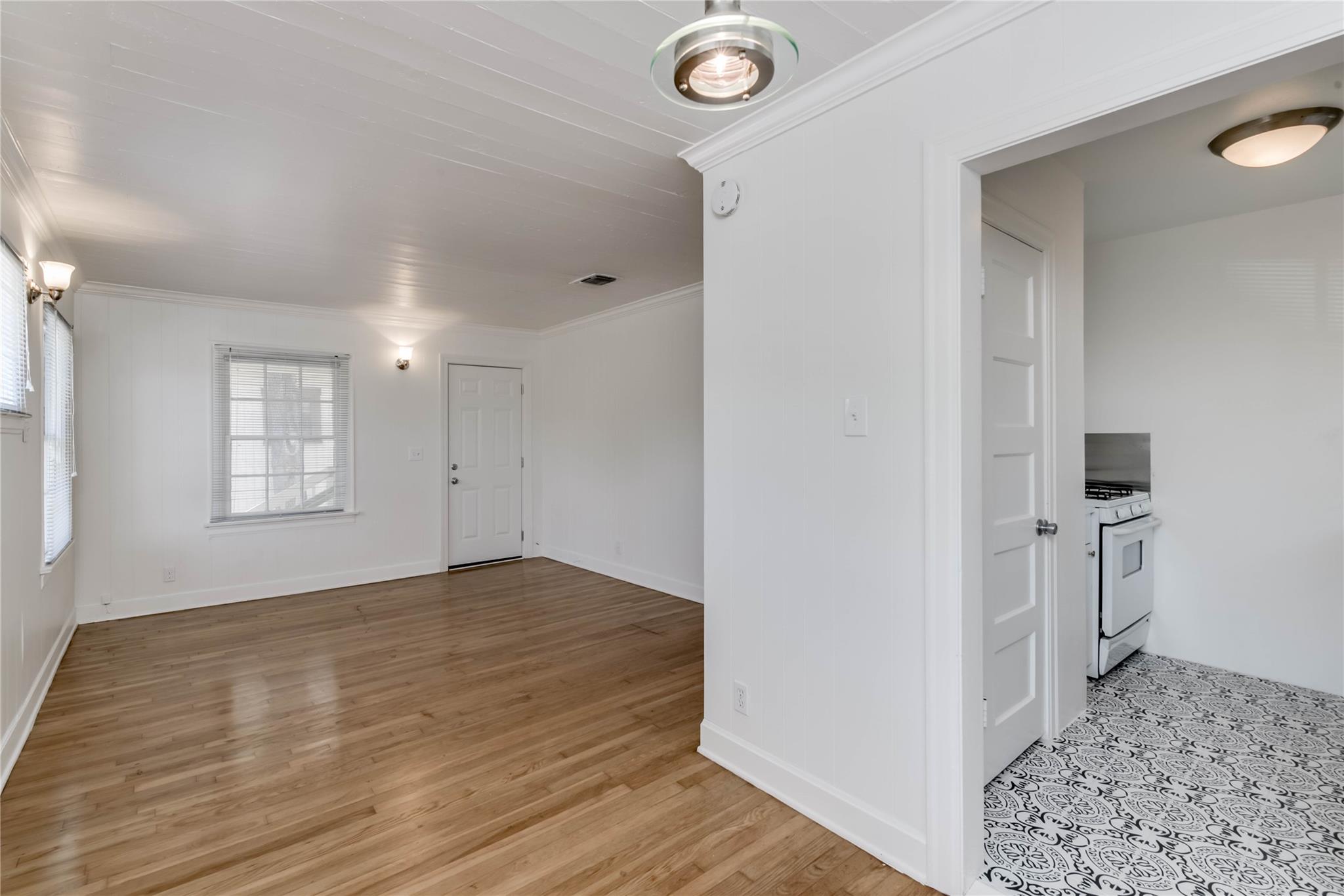 1505 W 12 St, Austin, TX 78703