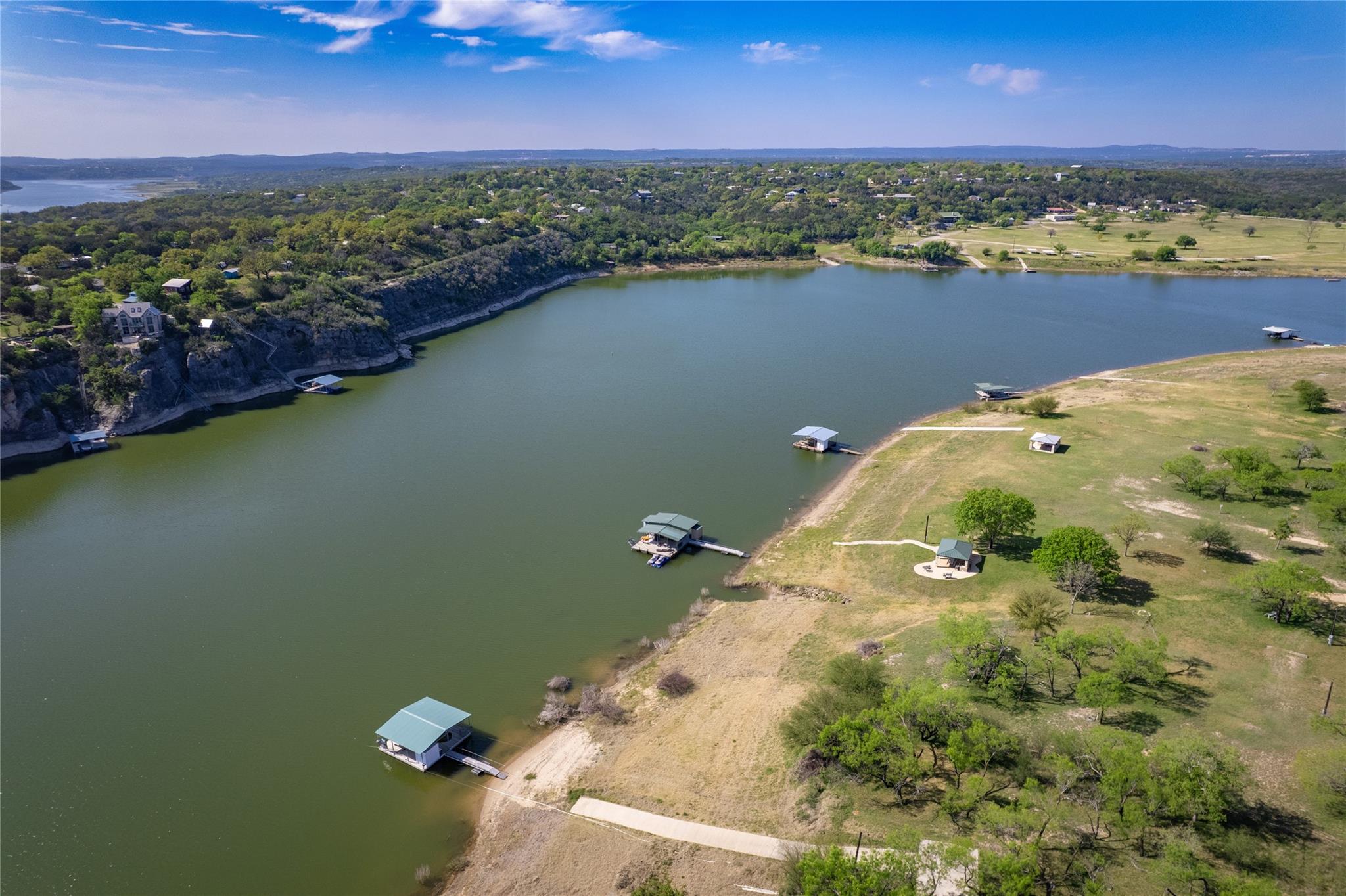 493 Chimney Cove Dr, Marble Falls, TX 78654