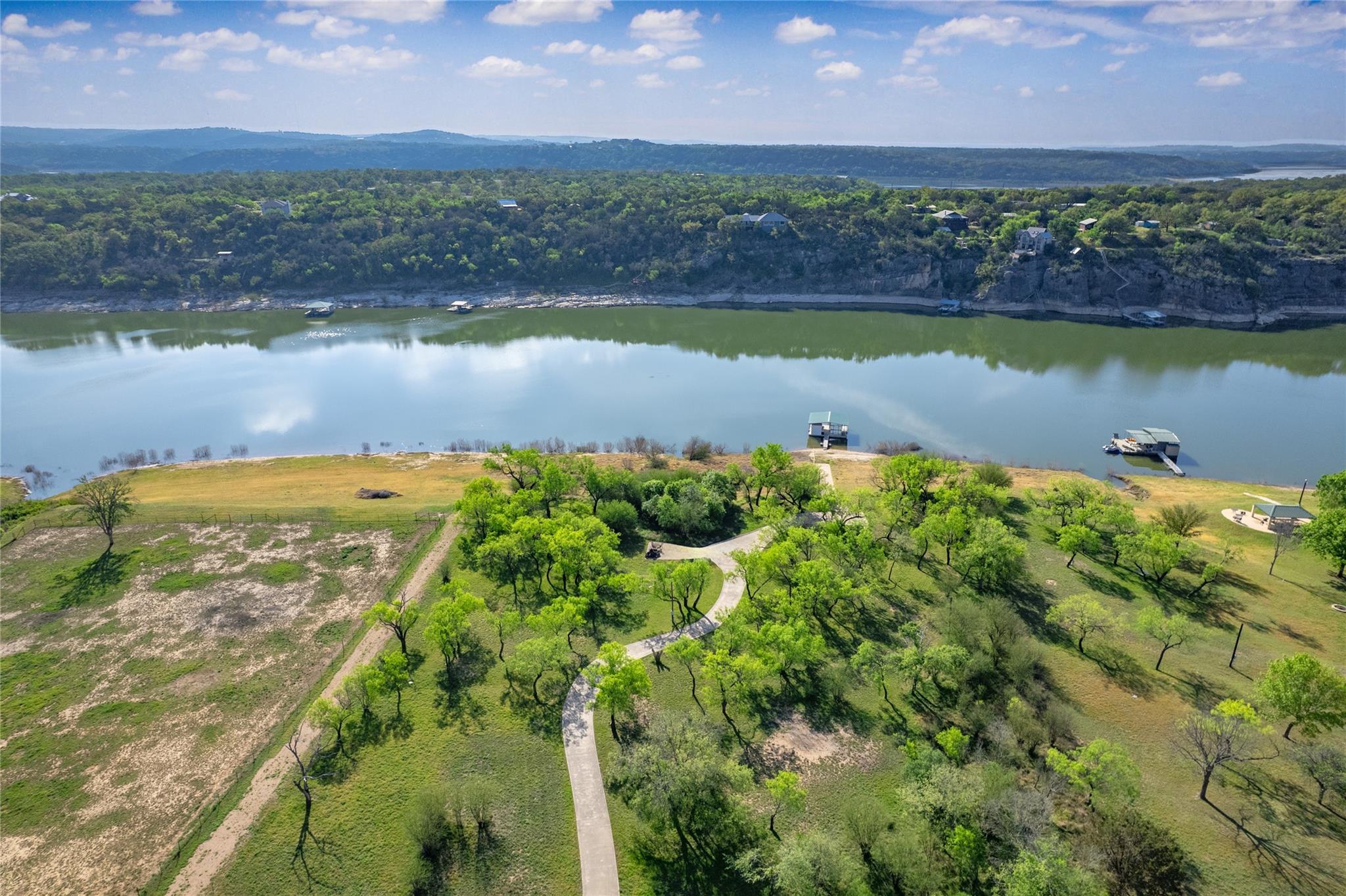 493 Chimney Cove Dr, Marble Falls, TX 78654