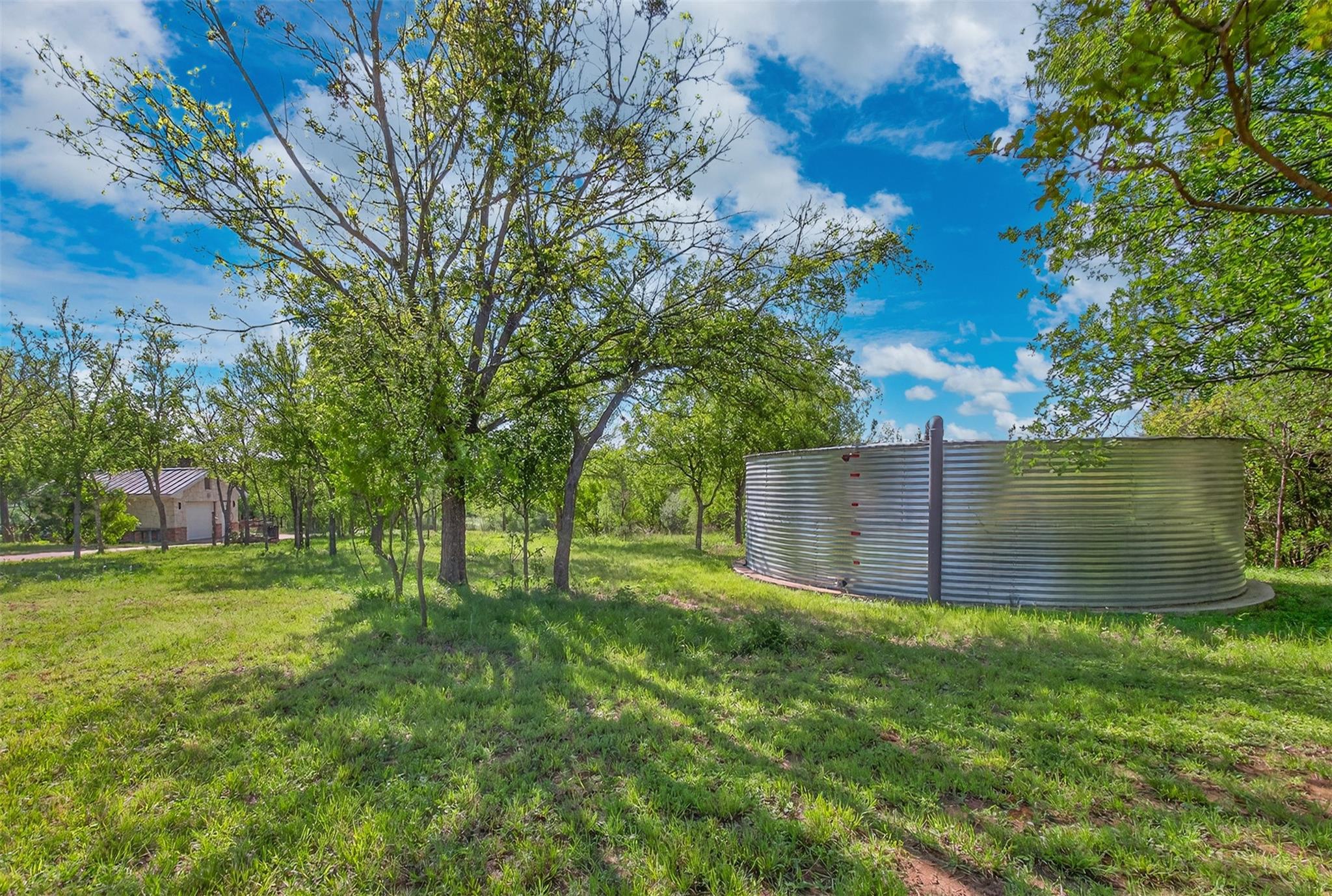 493 Chimney Cove Dr, Marble Falls, TX 78654