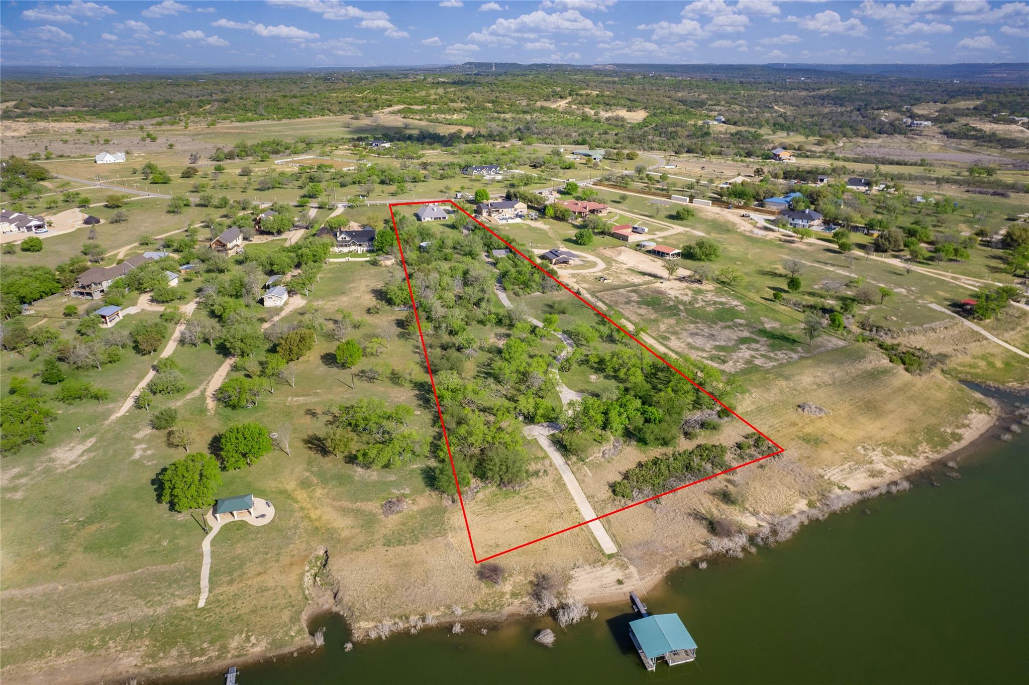 493 Chimney Cove Dr, Marble Falls, TX 78654