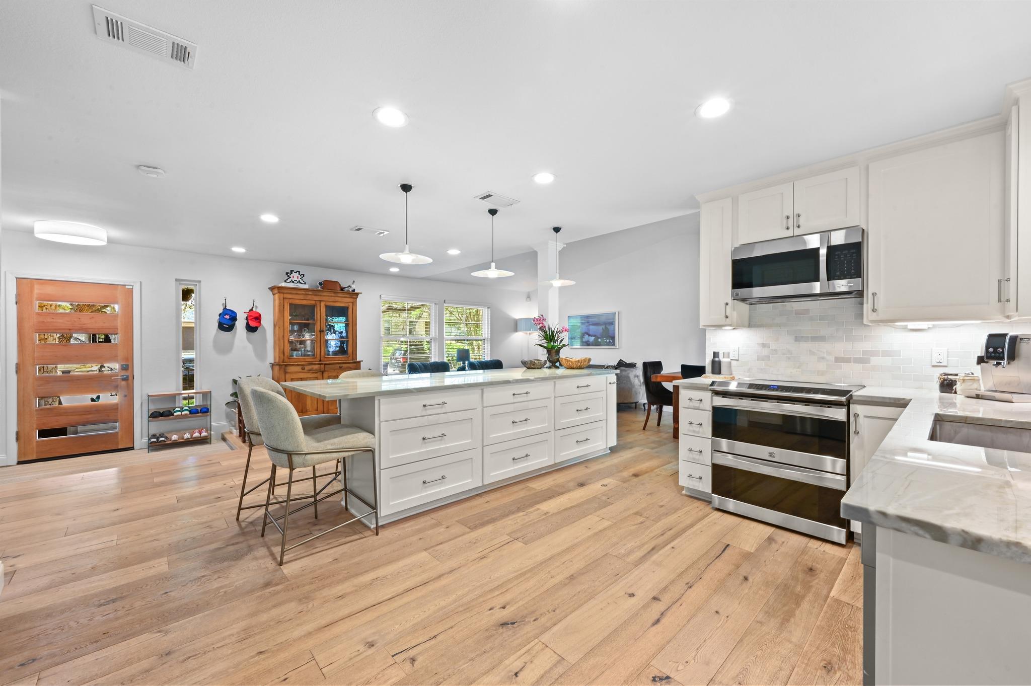 3100 Honey Tree Ln, Austin, TX 78746