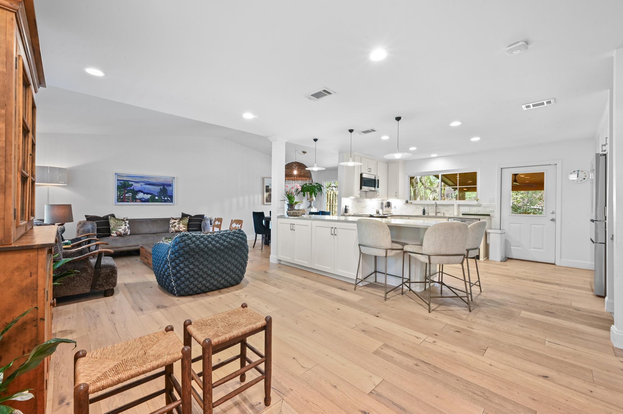 3100 Honey Tree Ln, Austin, TX 78746