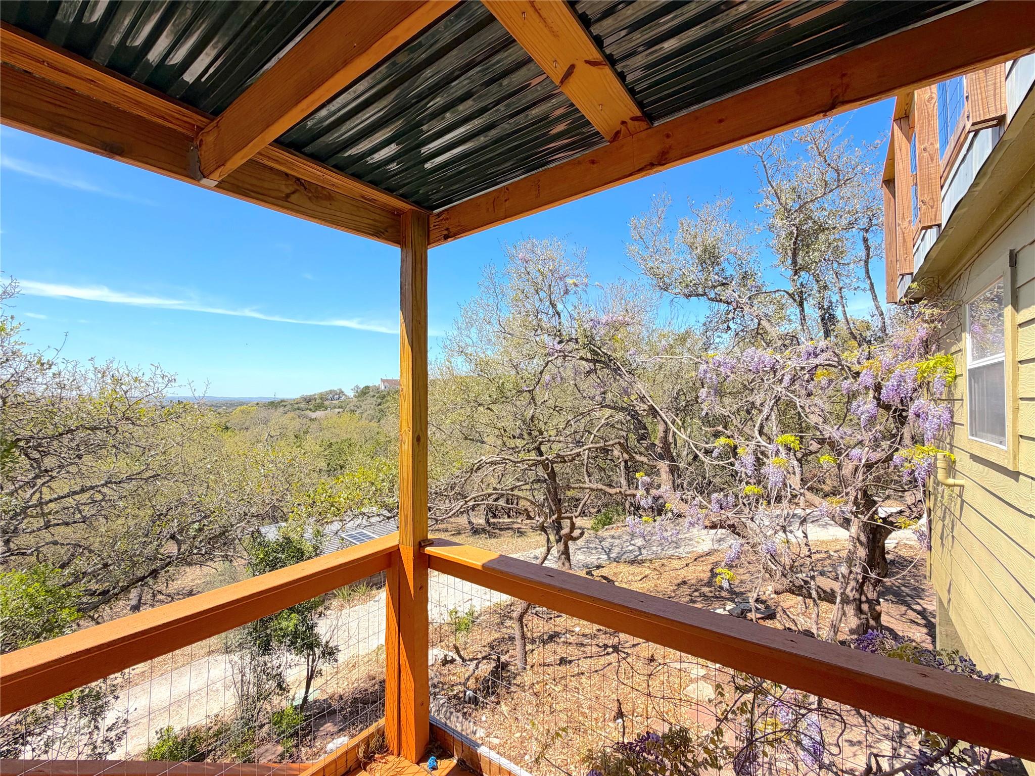 1721 Fm 3424 Dr, Canyon Lake, TX 78133