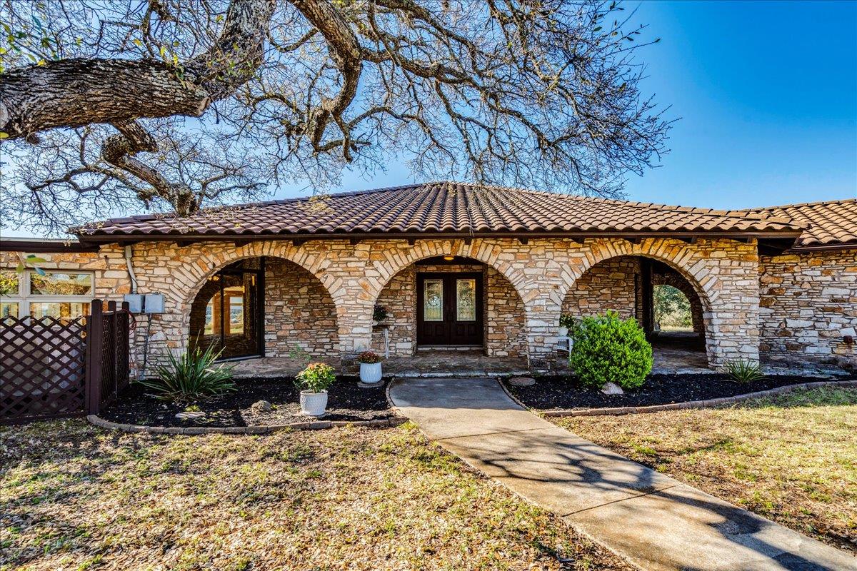 9763 Ranch Road 1623, Blanco, TX 78606