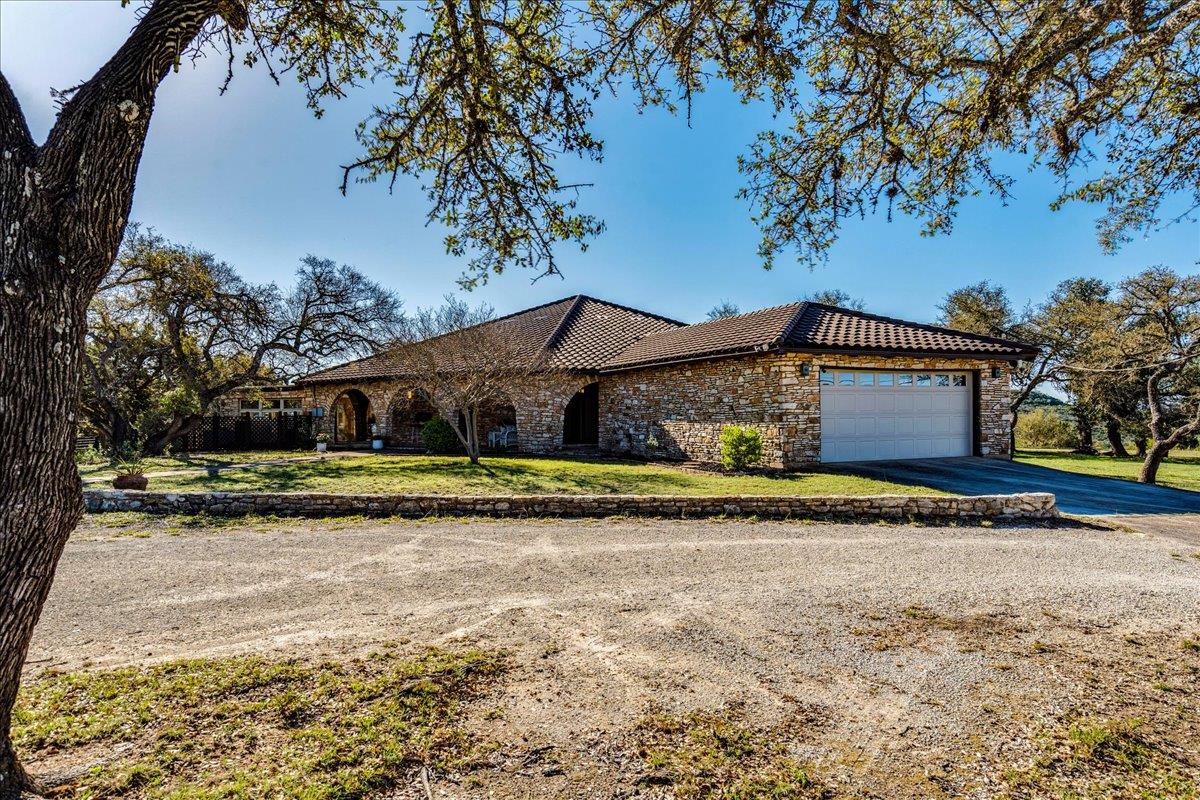 9763 Ranch Road 1623, Blanco, TX 78606
