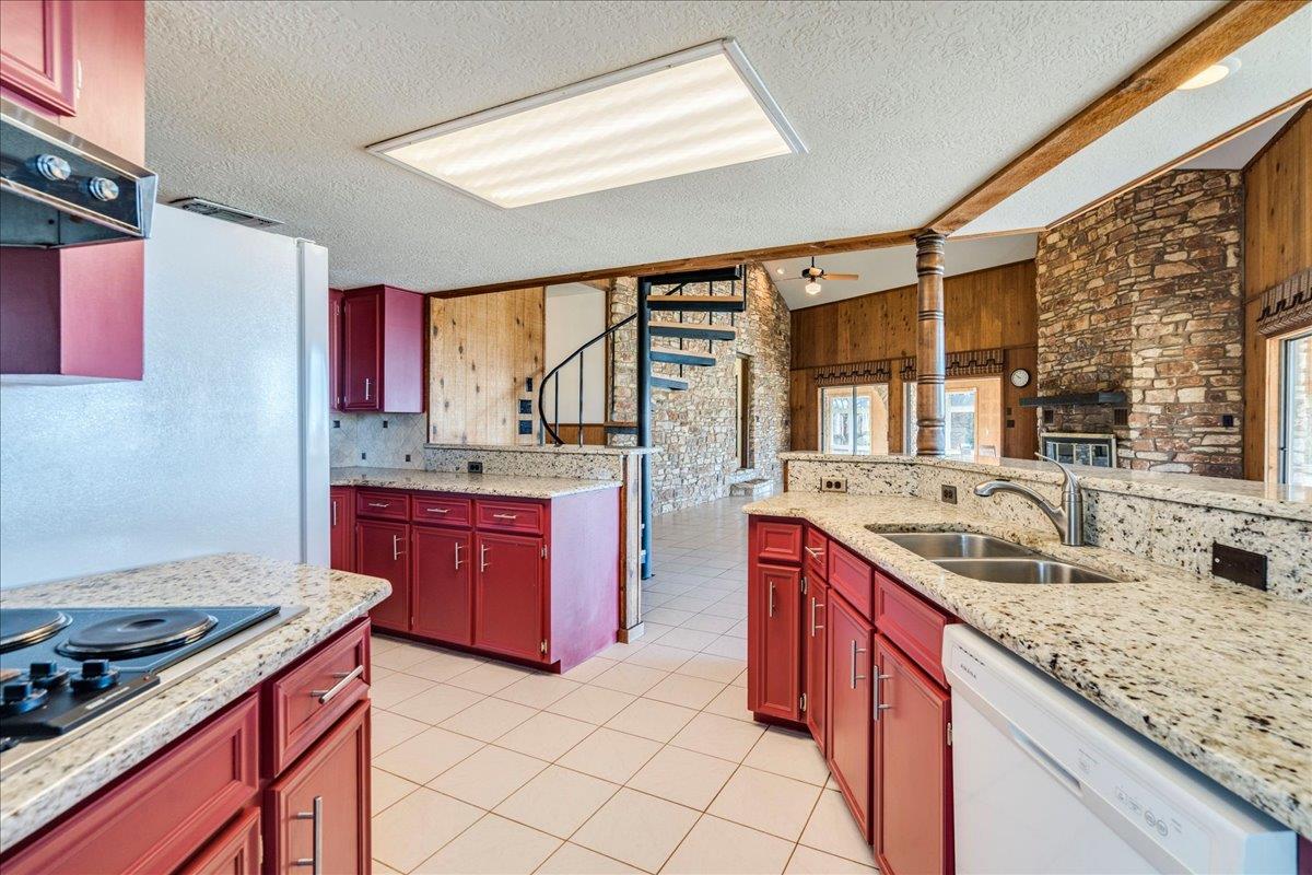 9763 Ranch Road 1623, Blanco, TX 78606