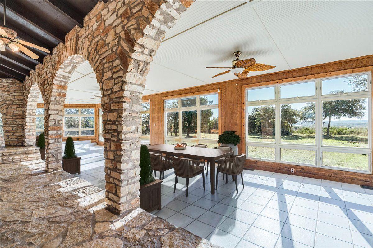 9763 Ranch Road 1623, Blanco, TX 78606