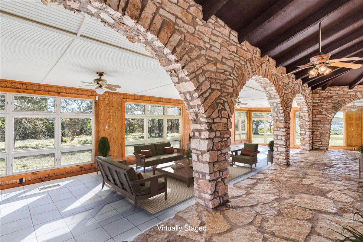 9763 Ranch Road 1623, Blanco, TX 78606