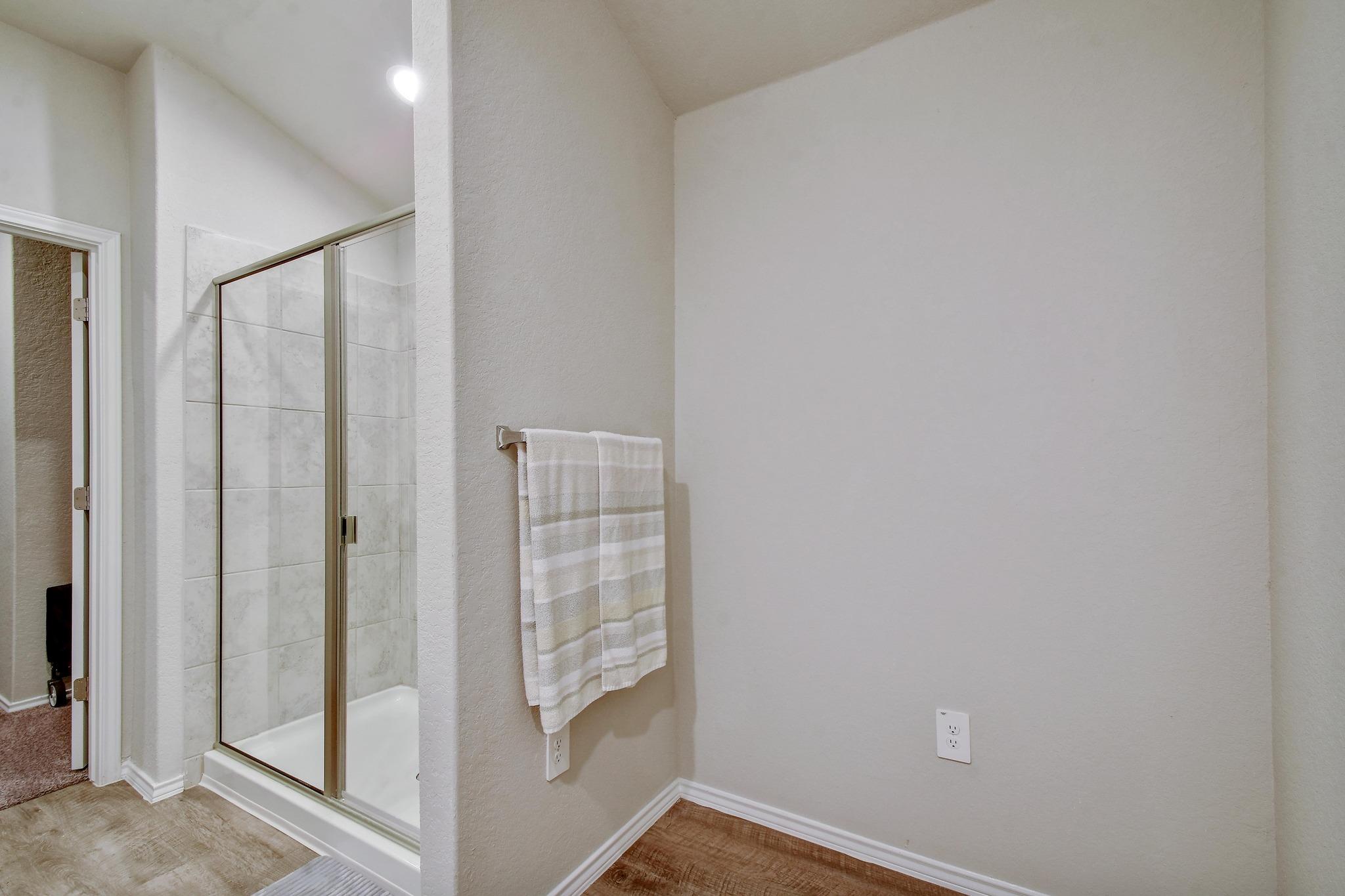 733 PEAK Pl, Seguin, TX 78155