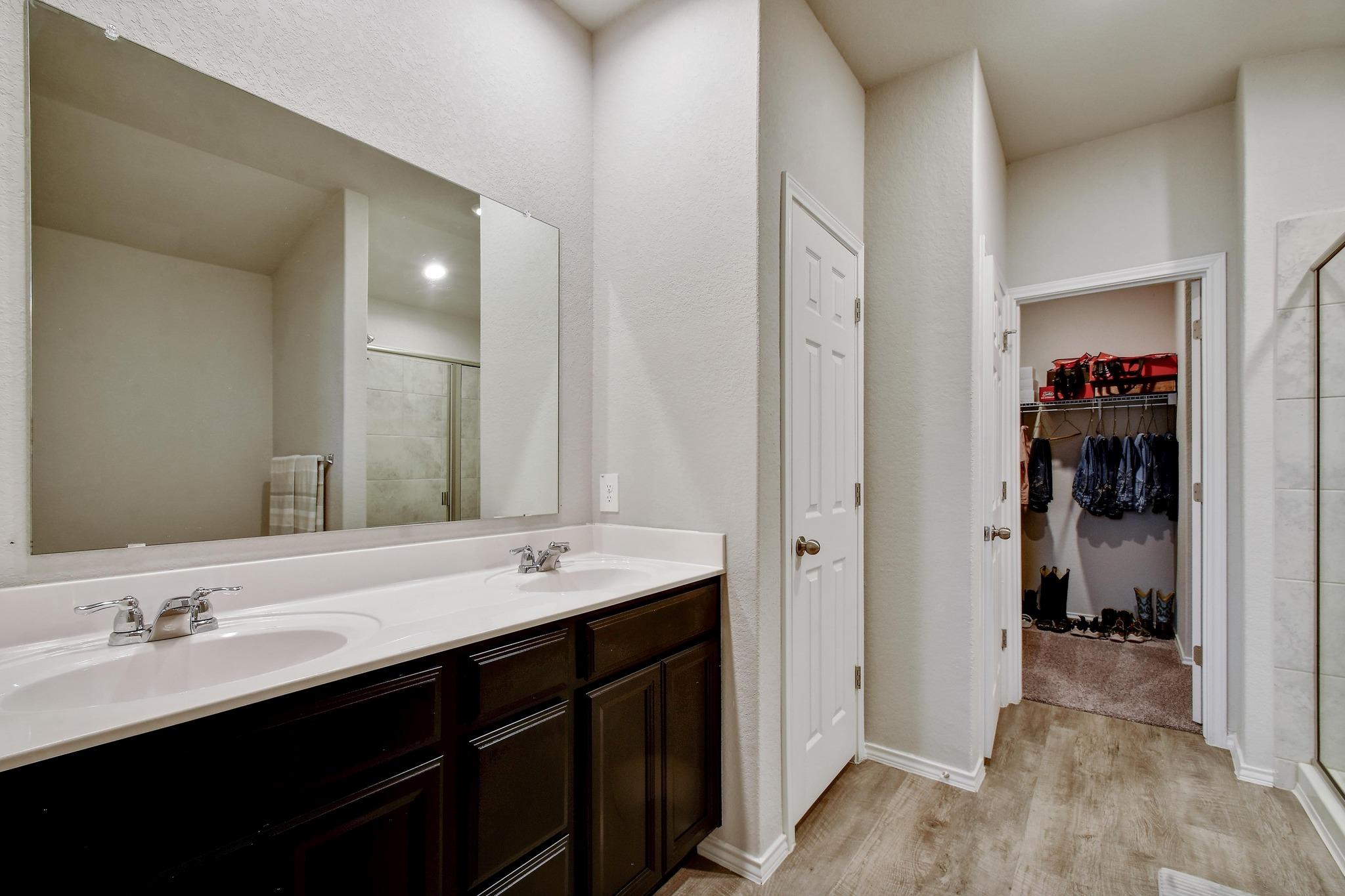 733 PEAK Pl, Seguin, TX 78155