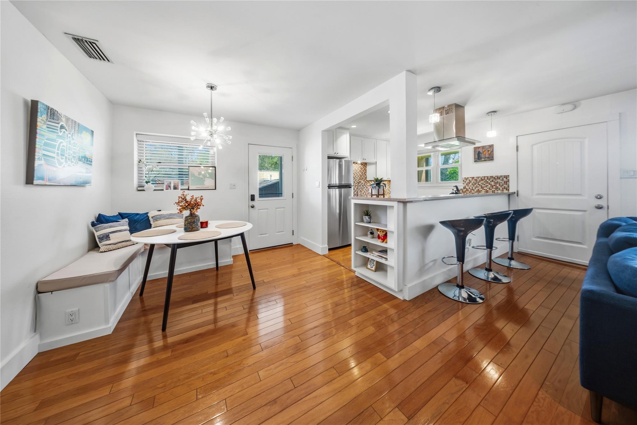 2301 Lawnmont Ave # 8, Austin, TX 78756