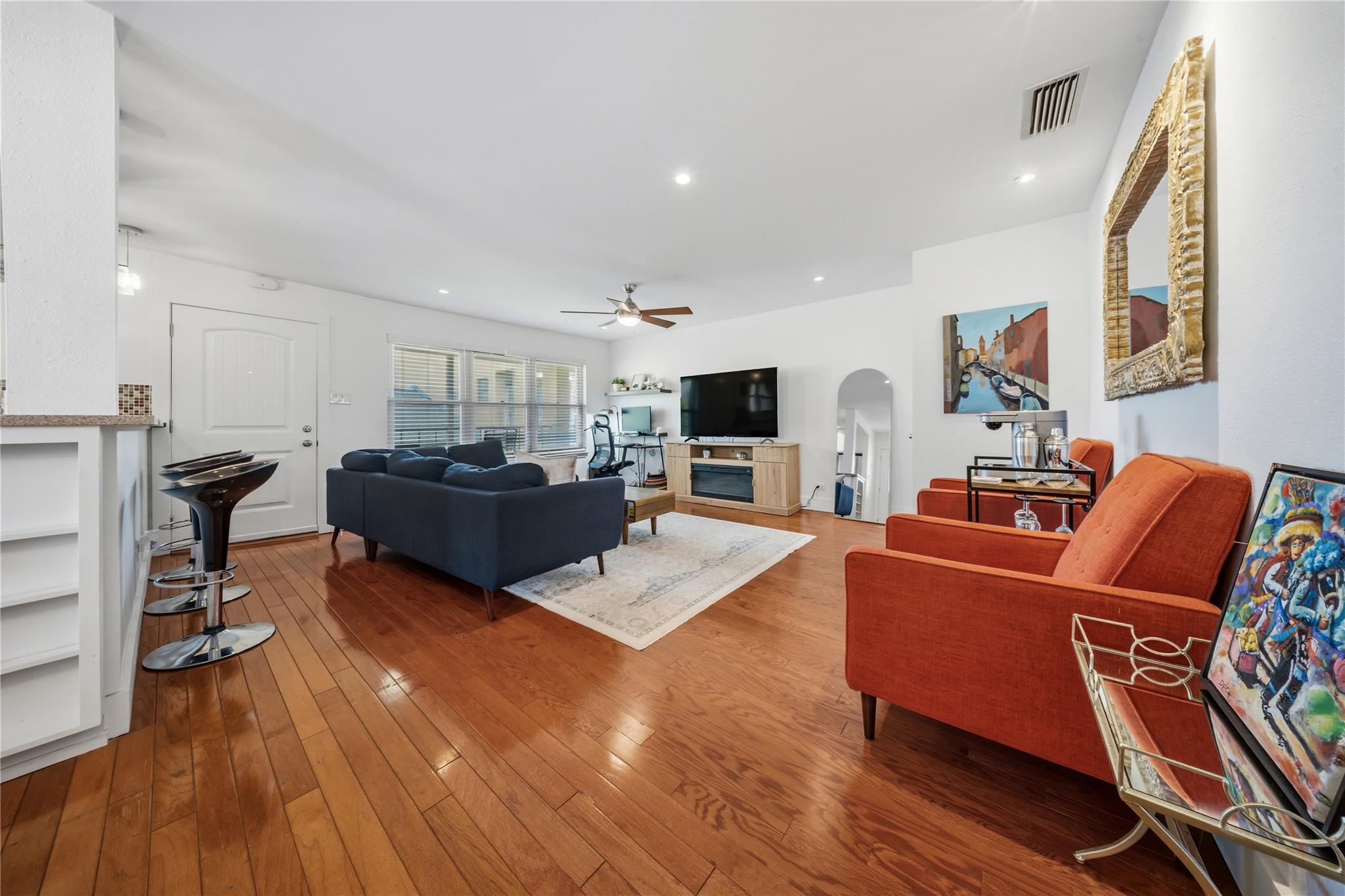 2301 Lawnmont Ave # 8, Austin, TX 78756