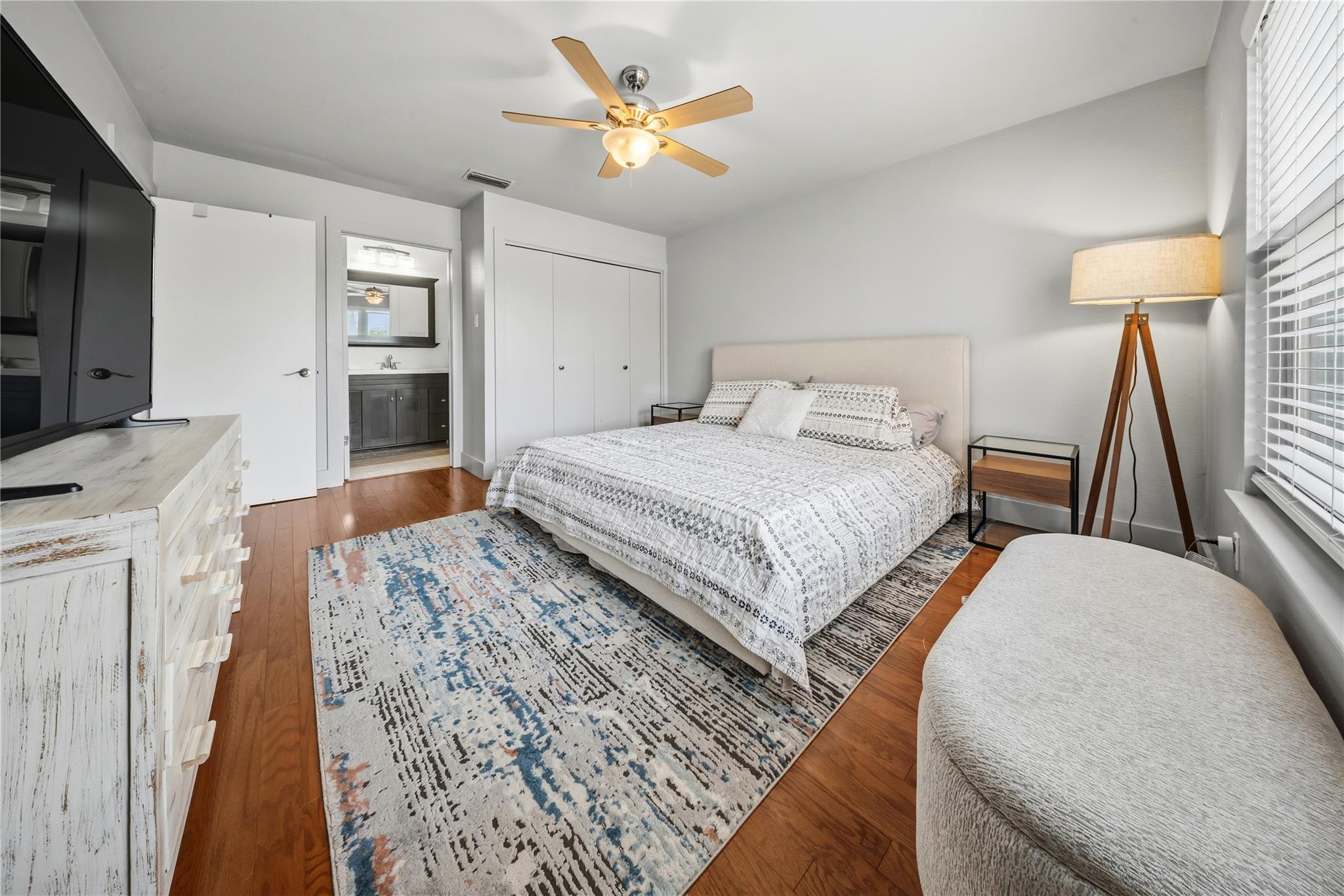 2301 Lawnmont Ave # 8, Austin, TX 78756