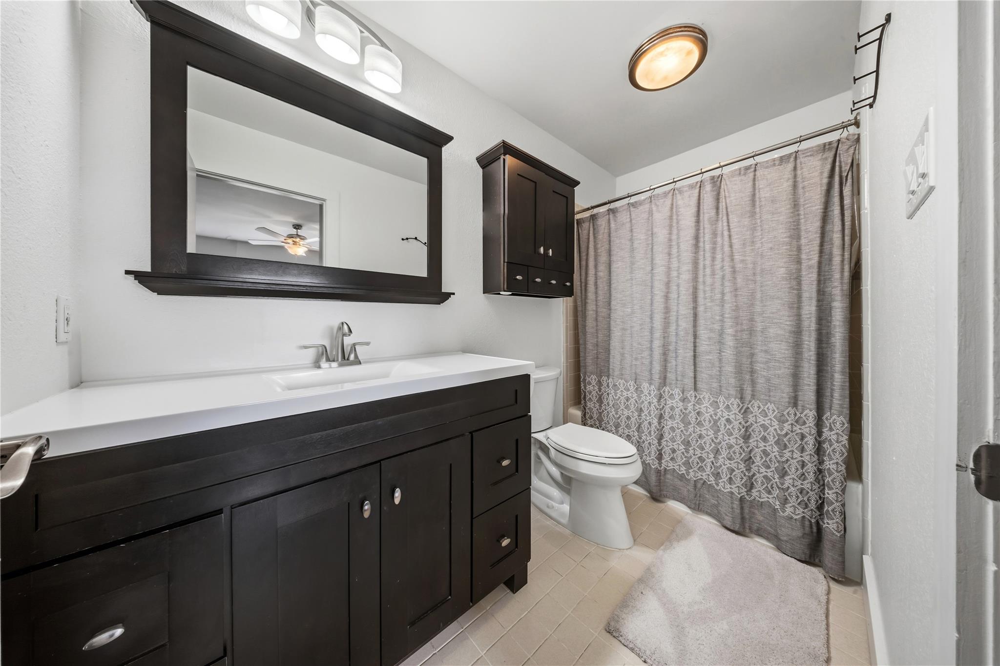 2301 Lawnmont Ave # 8, Austin, TX 78756