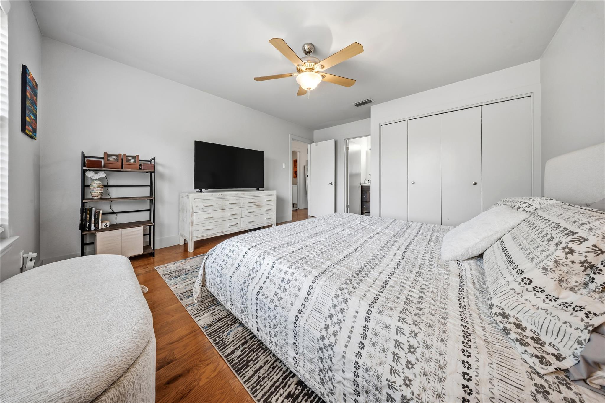 2301 Lawnmont Ave # 8, Austin, TX 78756