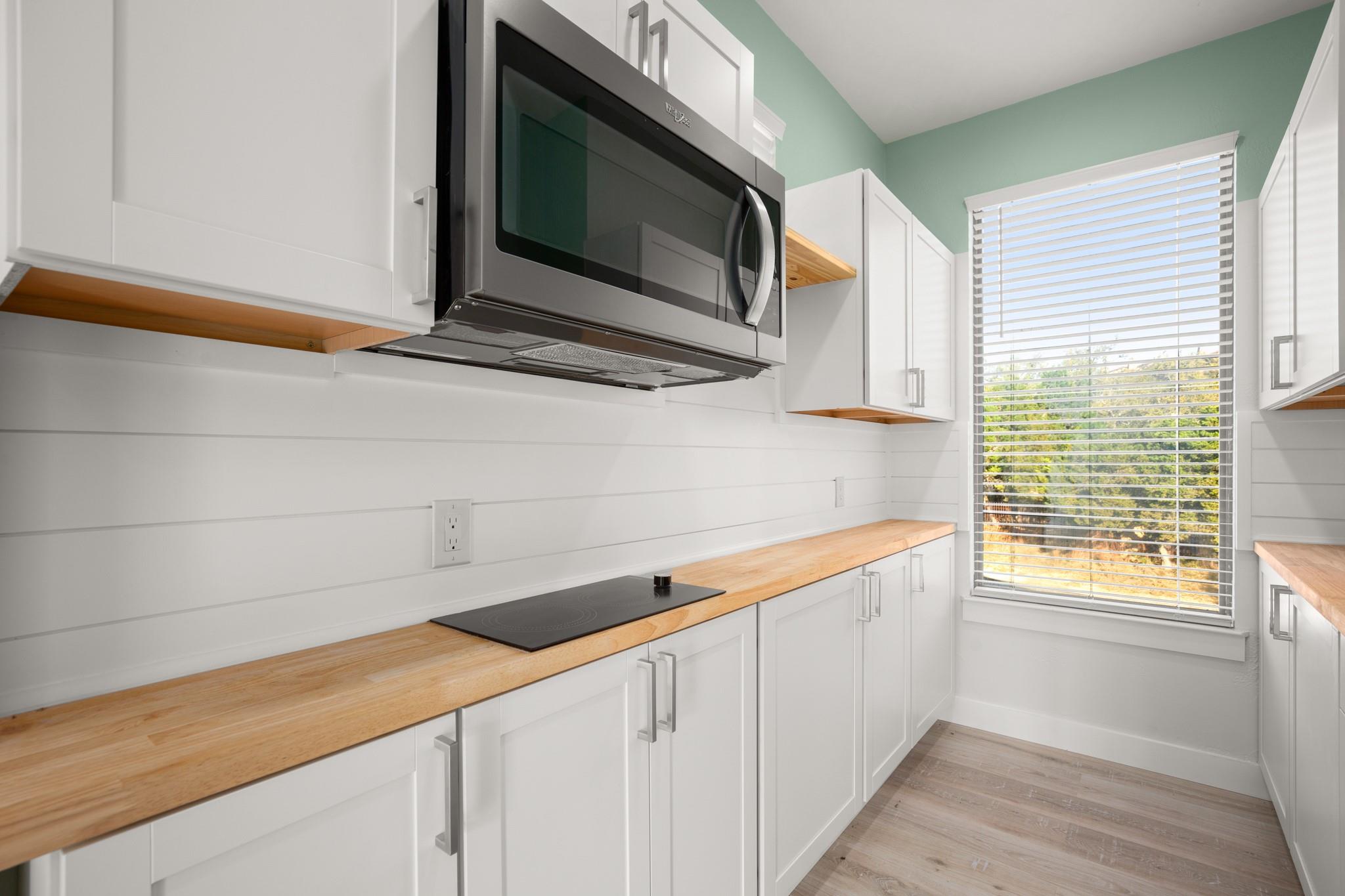 20005 Rod and Gun Club Rd, Spicewood, TX 78669