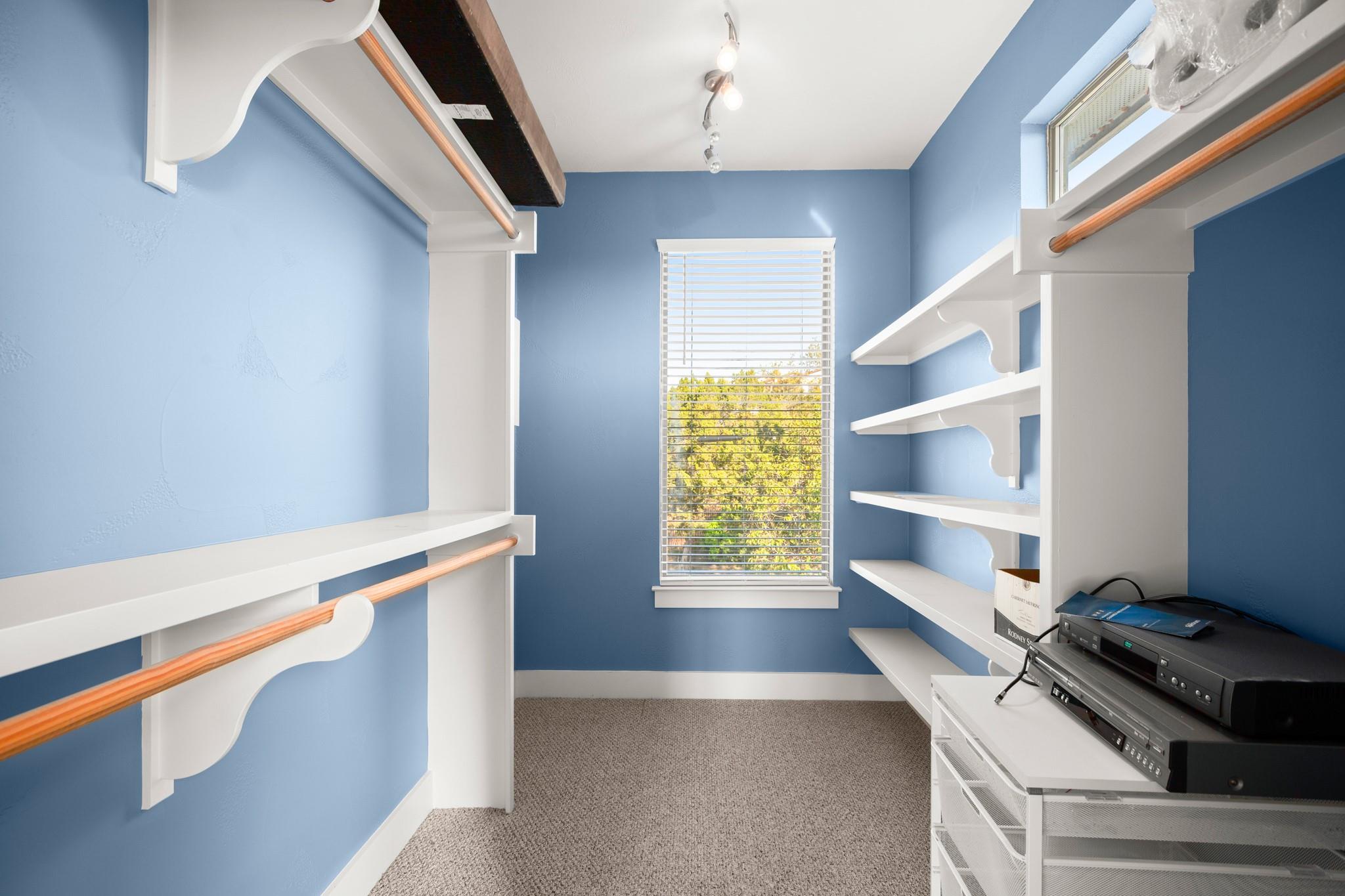 20005 Rod and Gun Club Rd, Spicewood, TX 78669