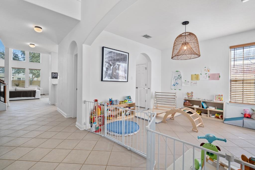 10313 Big Thicket Dr, Austin, TX 78747