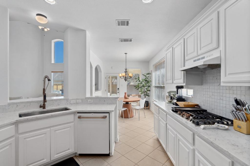 10313 Big Thicket Dr, Austin, TX 78747