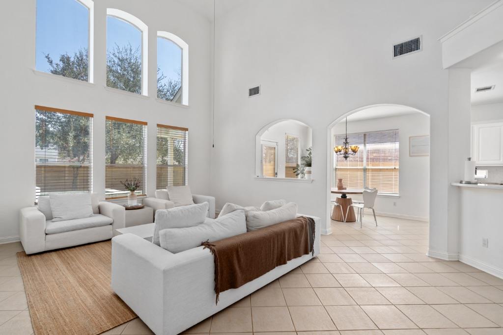 10313 Big Thicket Dr, Austin, TX 78747