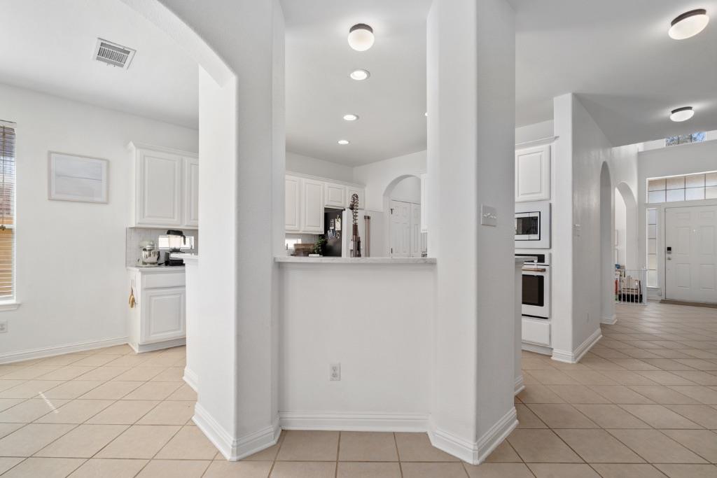 10313 Big Thicket Dr, Austin, TX 78747