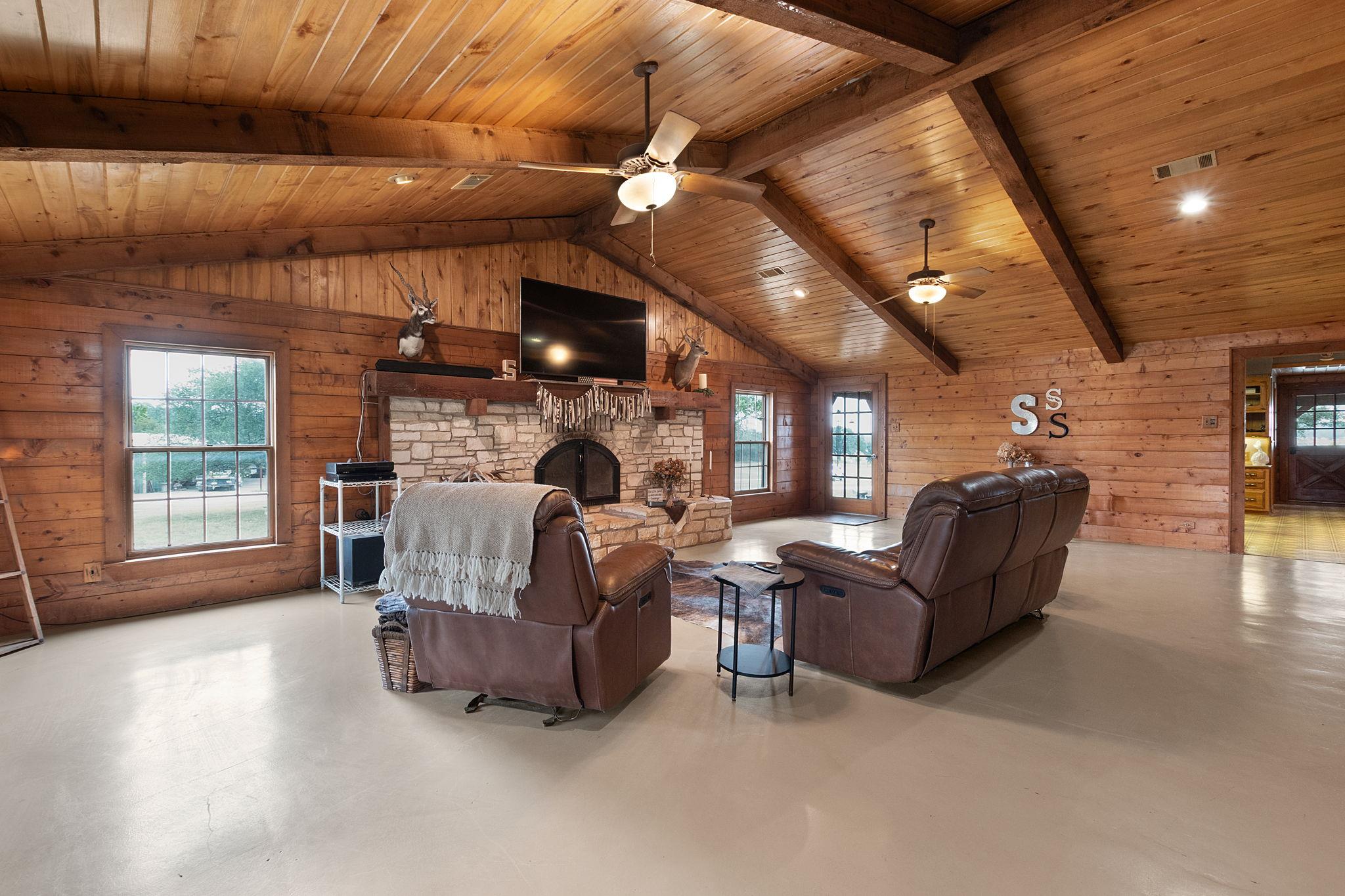 124 Old Mission Rd, Kempner, TX 76539