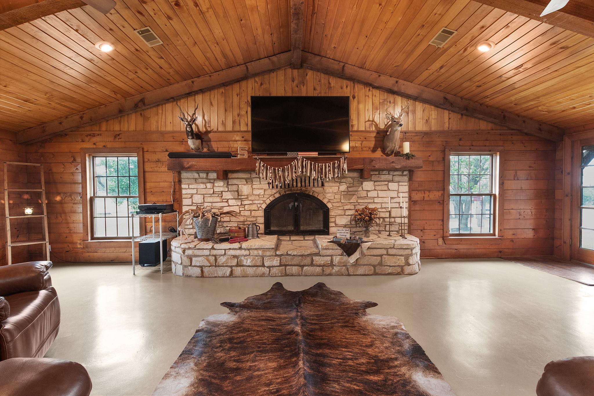 124 Old Mission Rd, Kempner, TX 76539