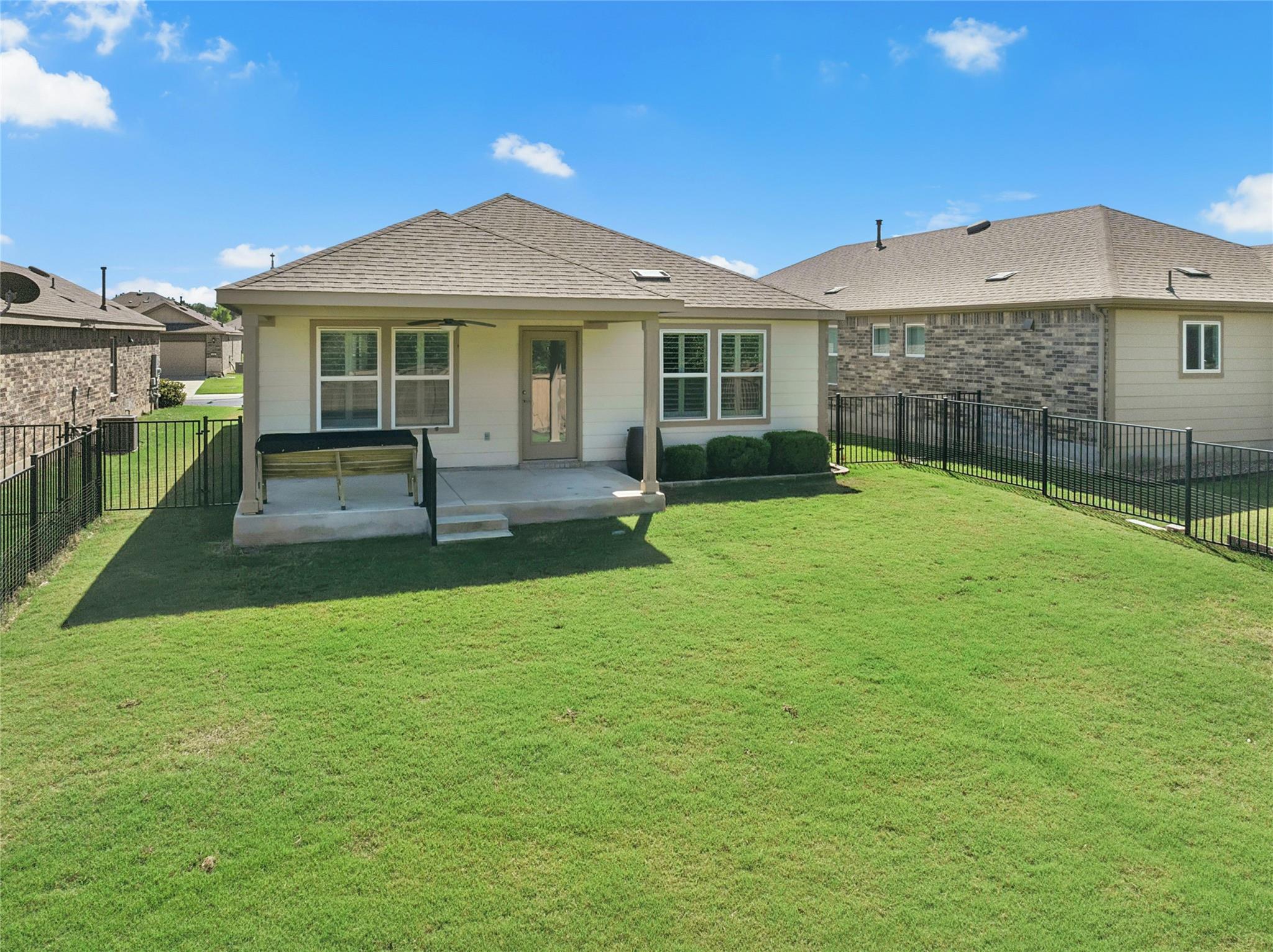 517 Rockport St, Georgetown, TX 78633