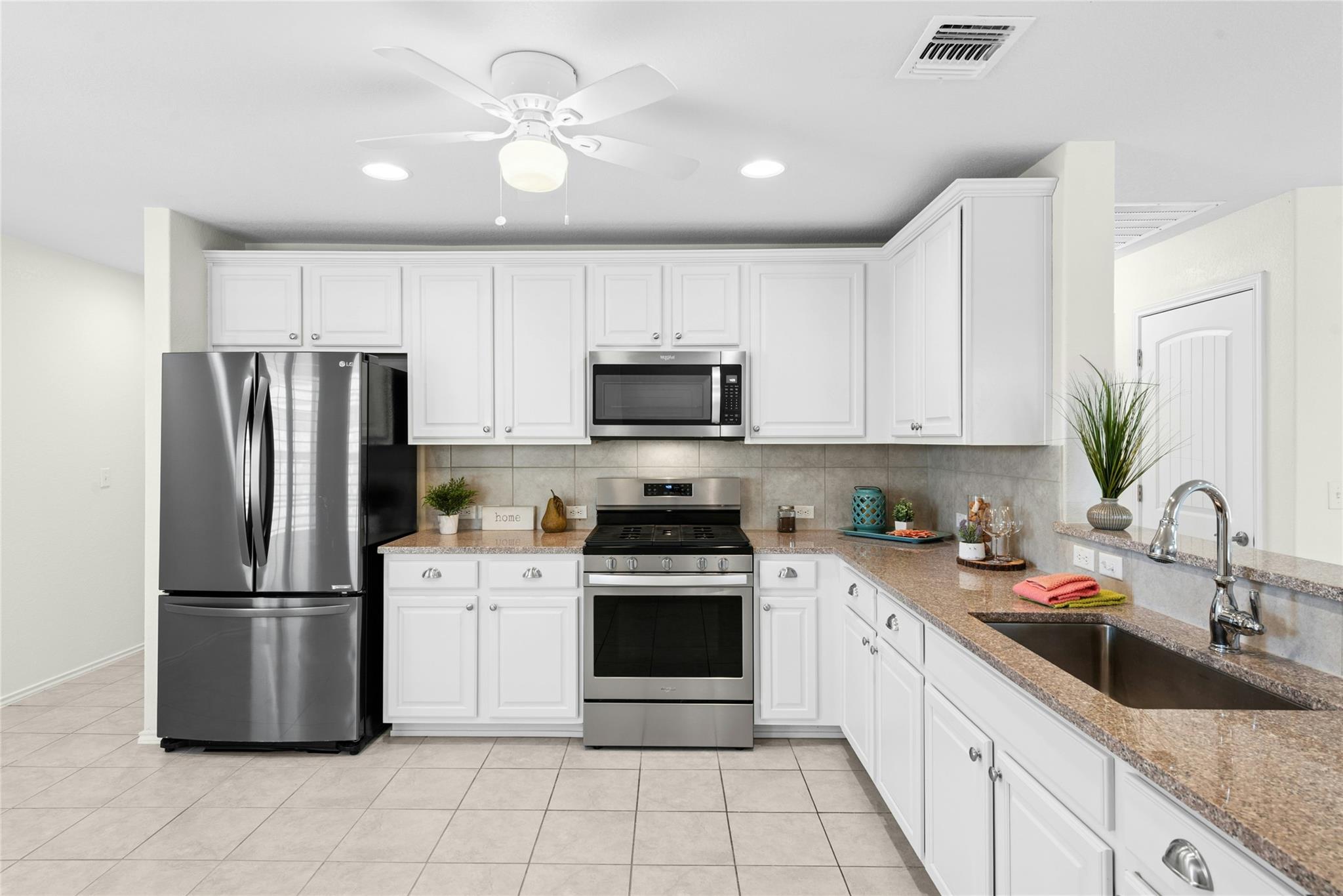 517 Rockport St, Georgetown, TX 78633