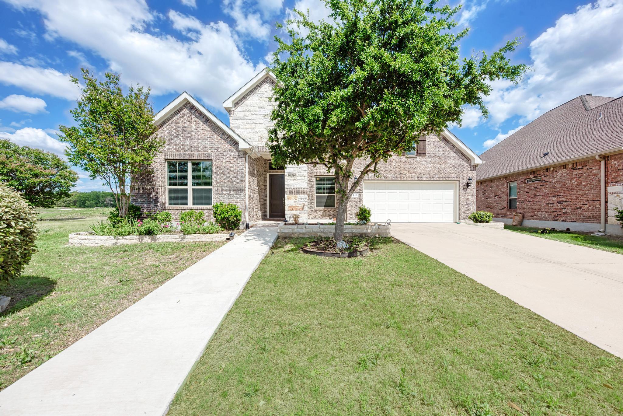 2416 Echo Park Dr, Leander, TX 78641