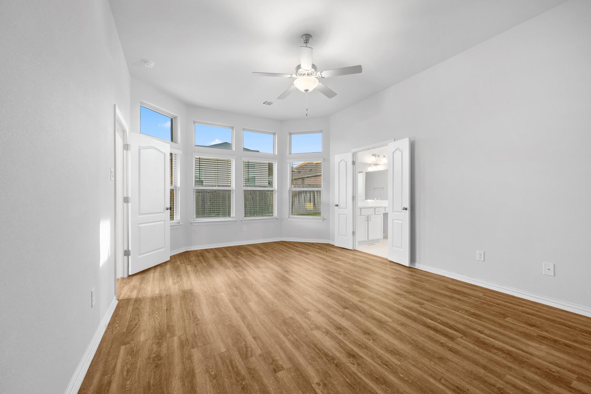 117 Switch Bud Dr, Buda, TX 78610