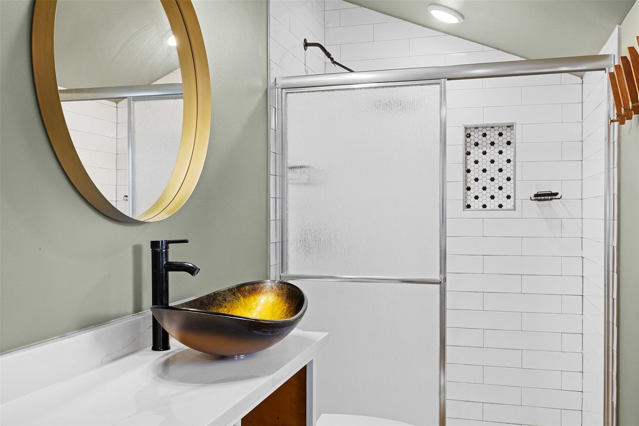 823 Hickory St, Rockdale, TX 76567