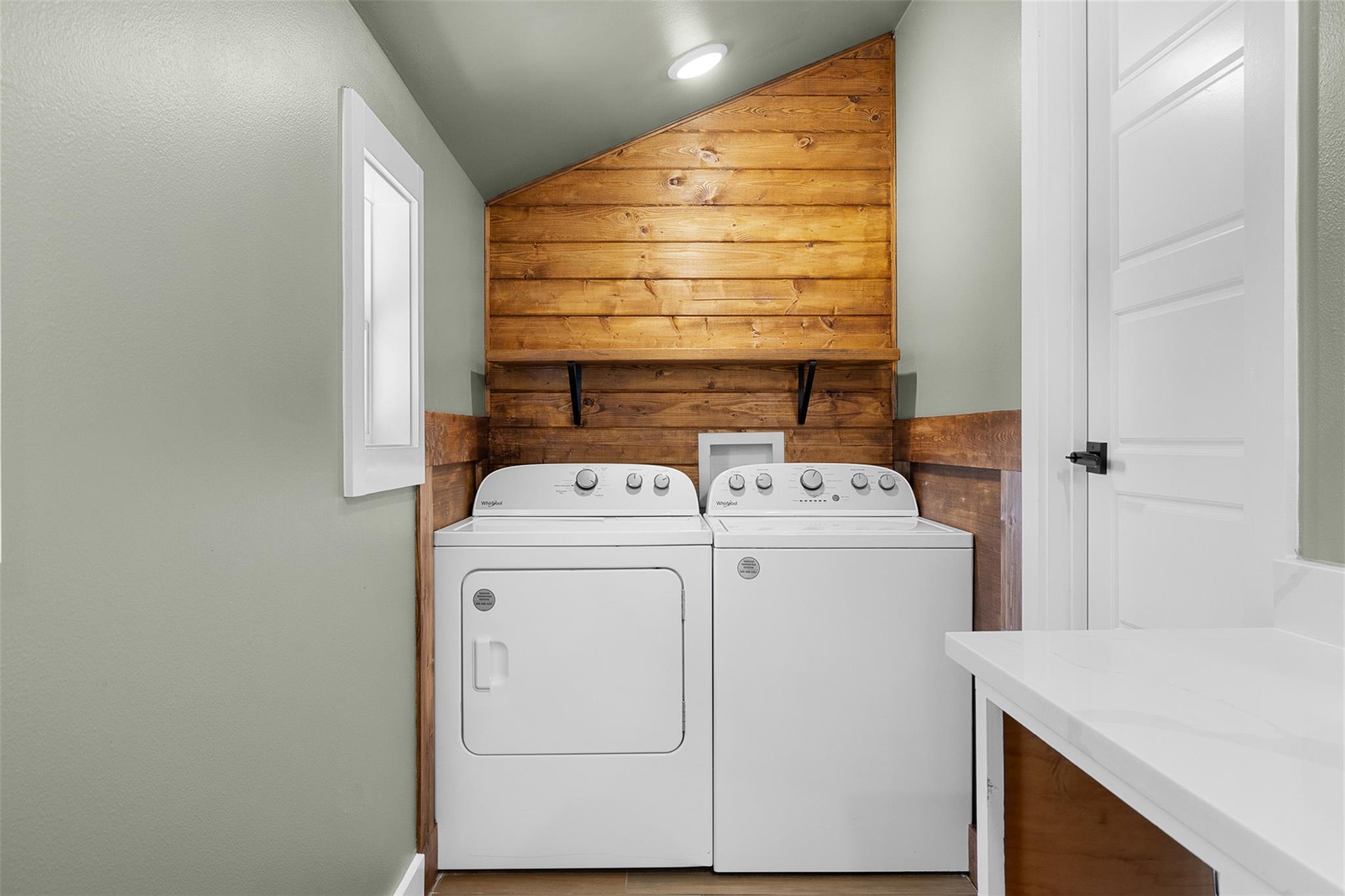 823 Hickory St, Rockdale, TX 76567