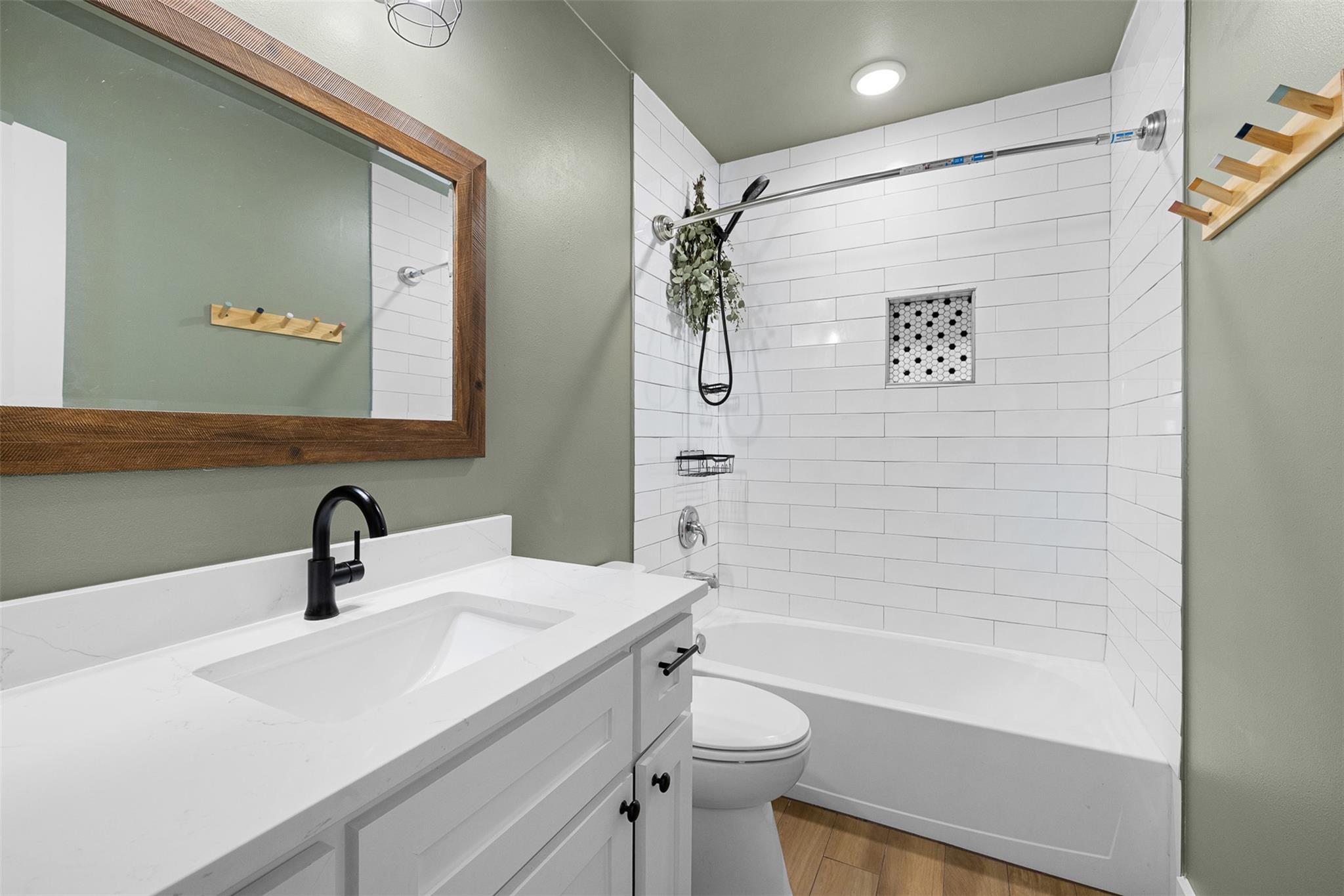 823 Hickory St, Rockdale, TX 76567