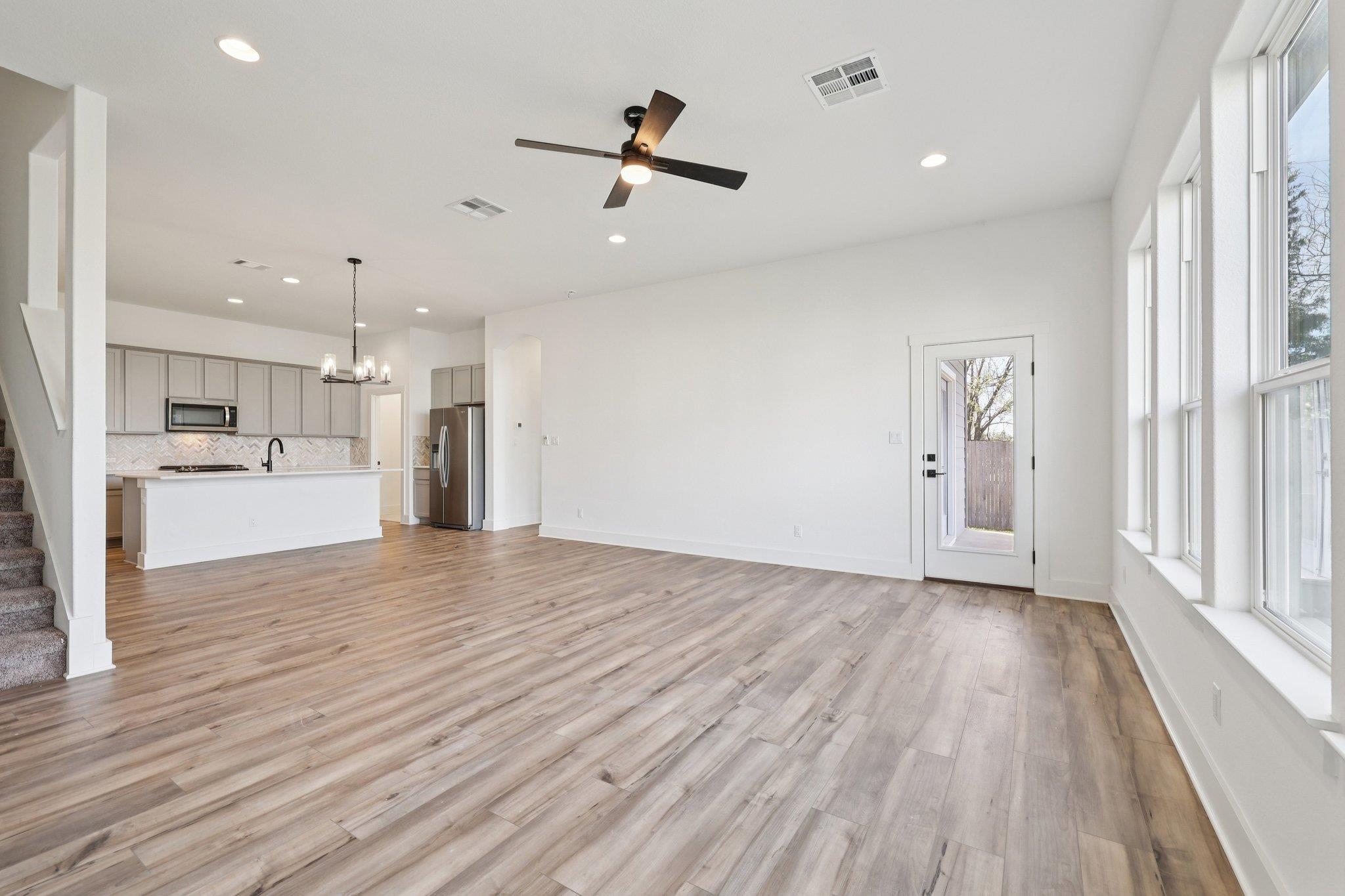 8760 Wellspring Loop, Round Rock, TX 78665